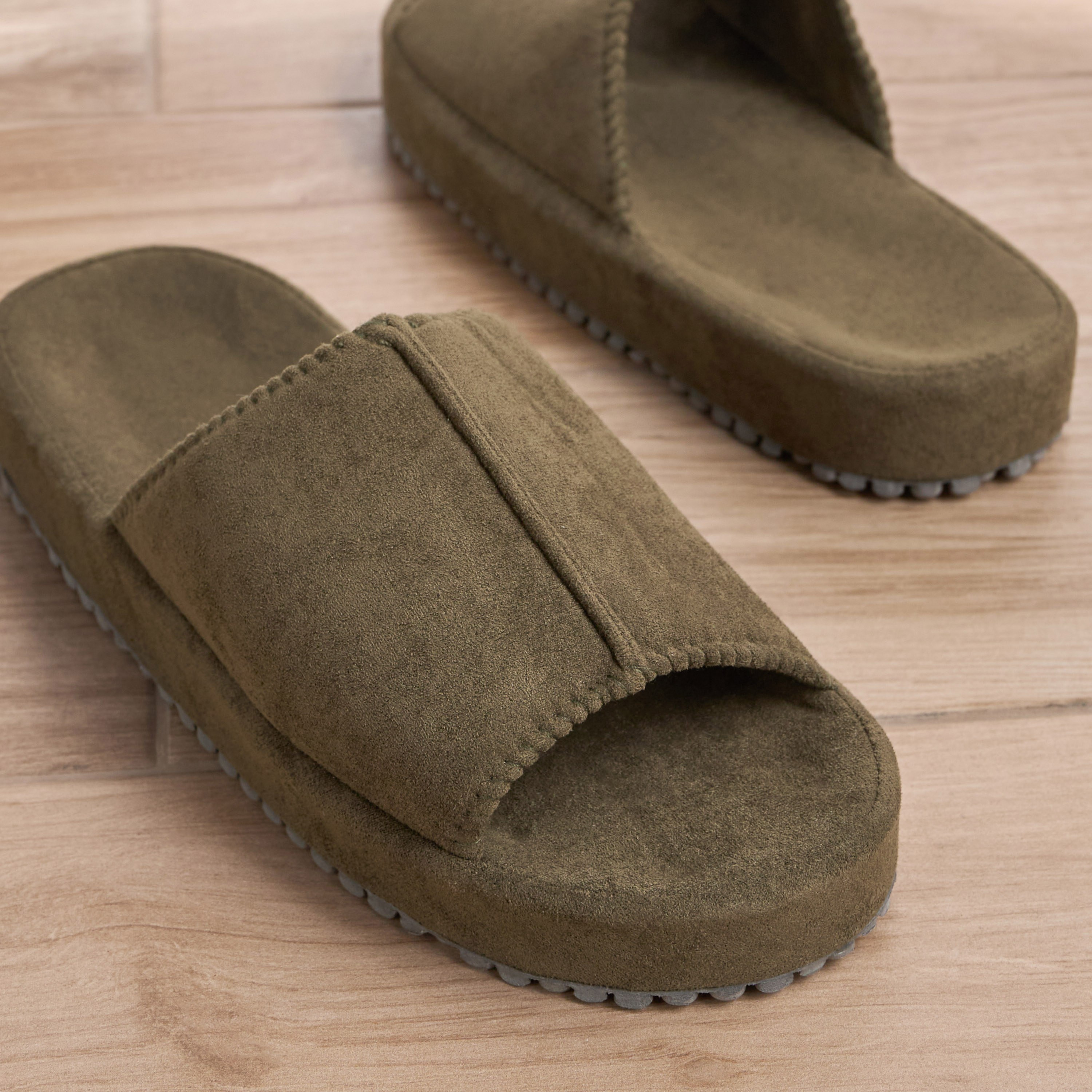 Velour Indoor Slipper - L-XL-household-bathandlaundry-bathlinen-bathrobesandslippers-slippers-image-2