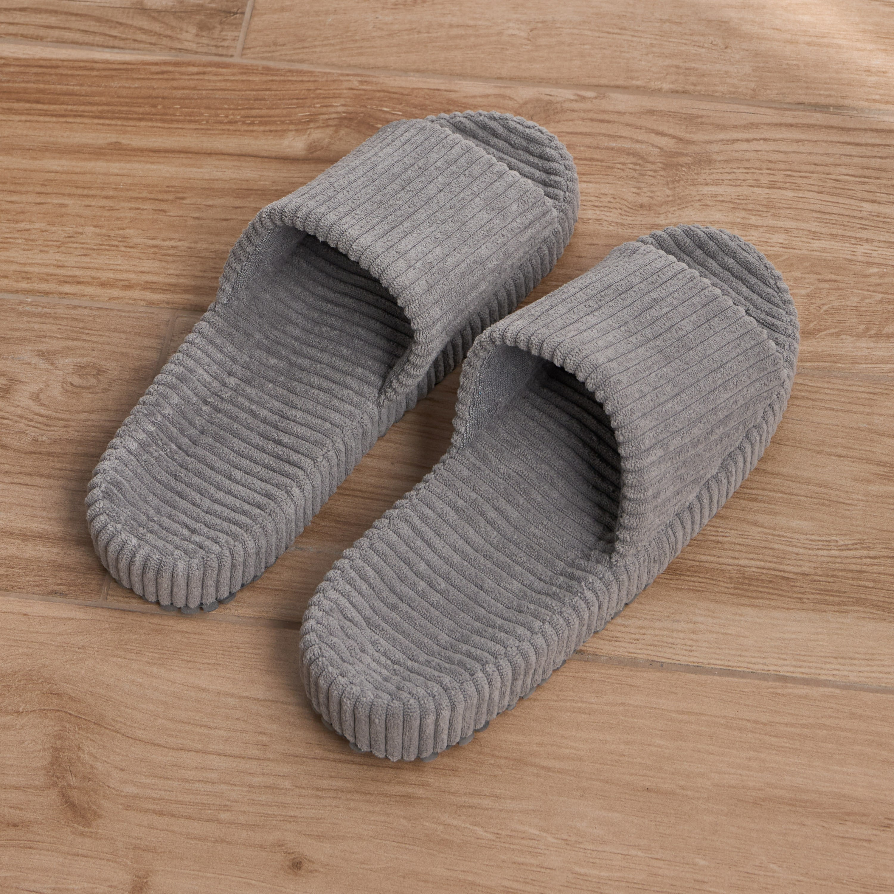 شبشب منزلي - هومفي - لارج - إكس لارج-household-bathandlaundry-bathlinen-bathrobesandslippers-slippers-image-1