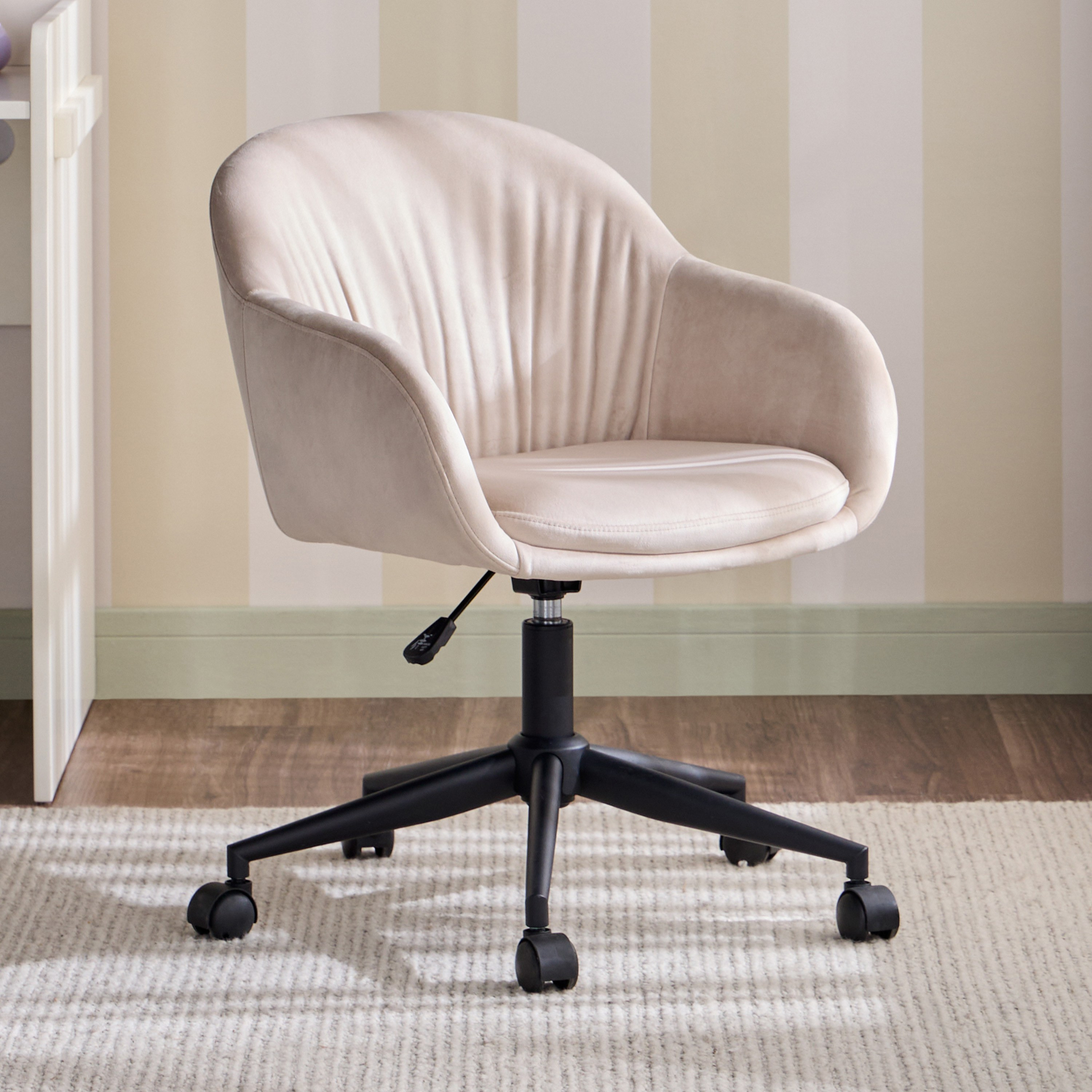 Alia Chair