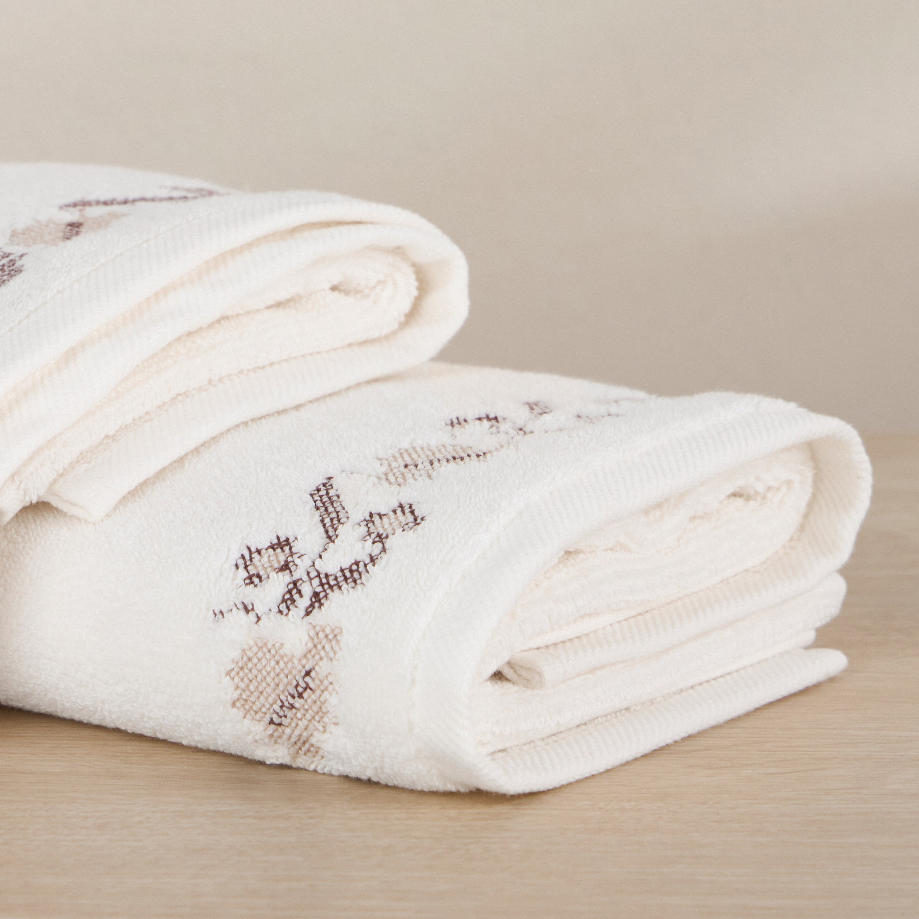 طقم مناشف يد 550 جرام لكل متر مربع قطعتين من القطن التركي - أليسا - 50x90 سم-household-bathandlaundry-bathlinen-towels-image-4