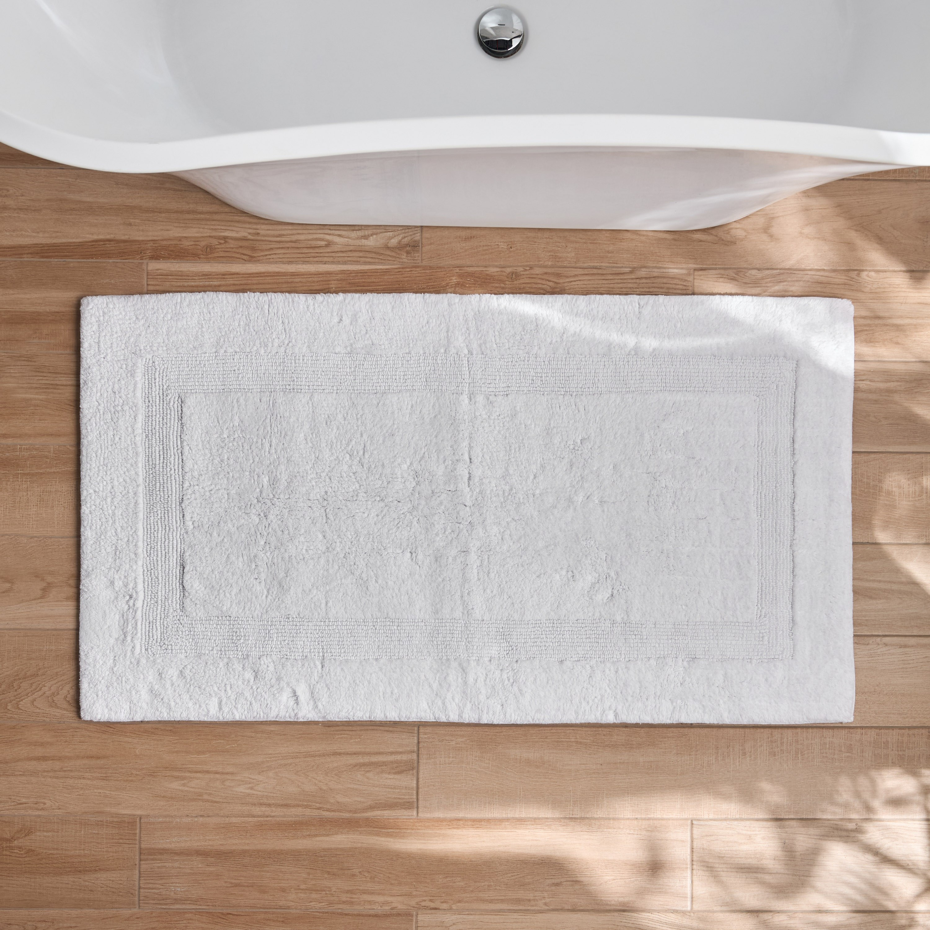 The White Studio Varsailles Bath Mat - 70x120 cm-household-bathandlaundry-bathlinen-bathmatsandtubmats-image-1