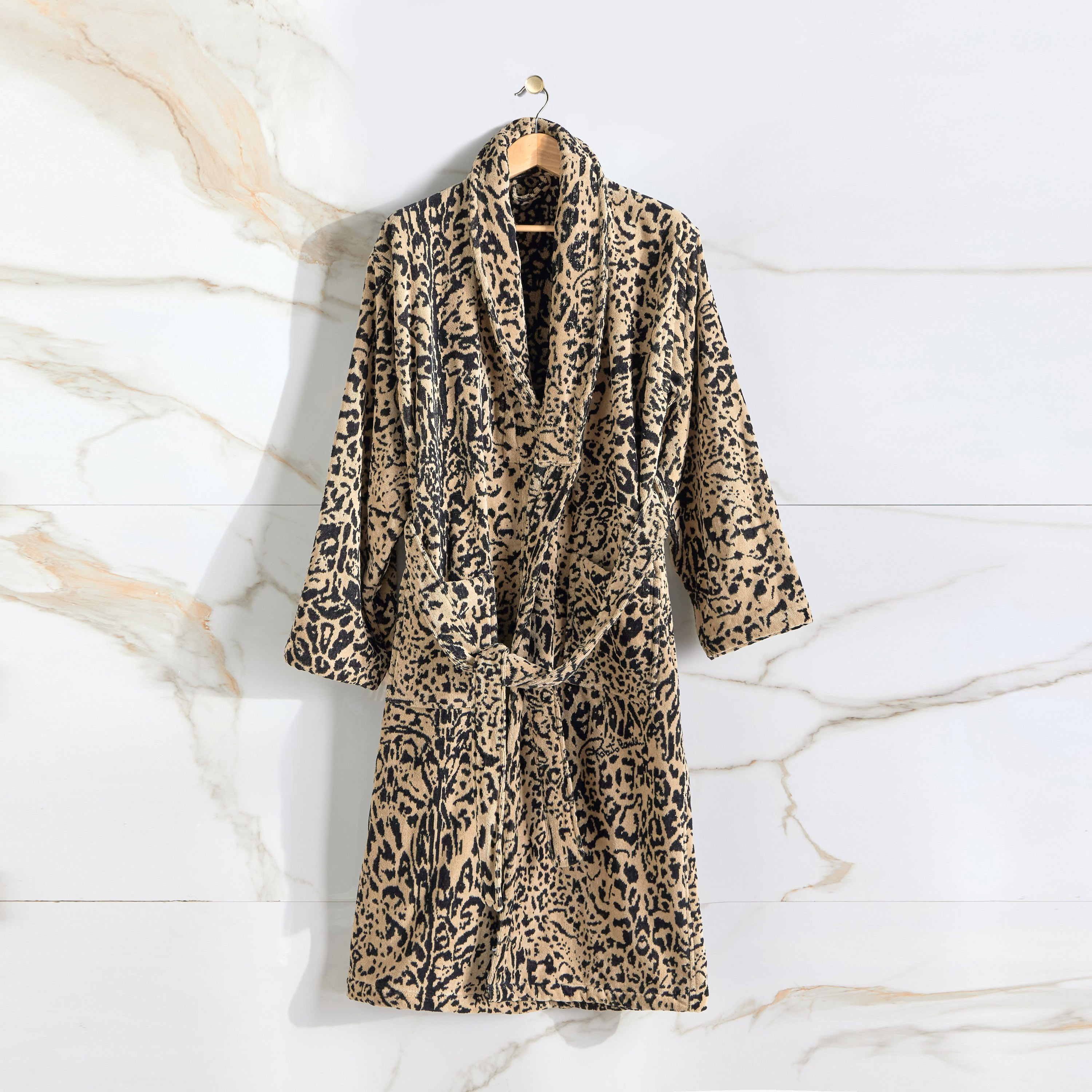 روب استحمام لينكس - روبرتو كافالي - كبير-household-bathandlaundry-bathlinen-bathrobesandslippers-bathrobes-image-1
