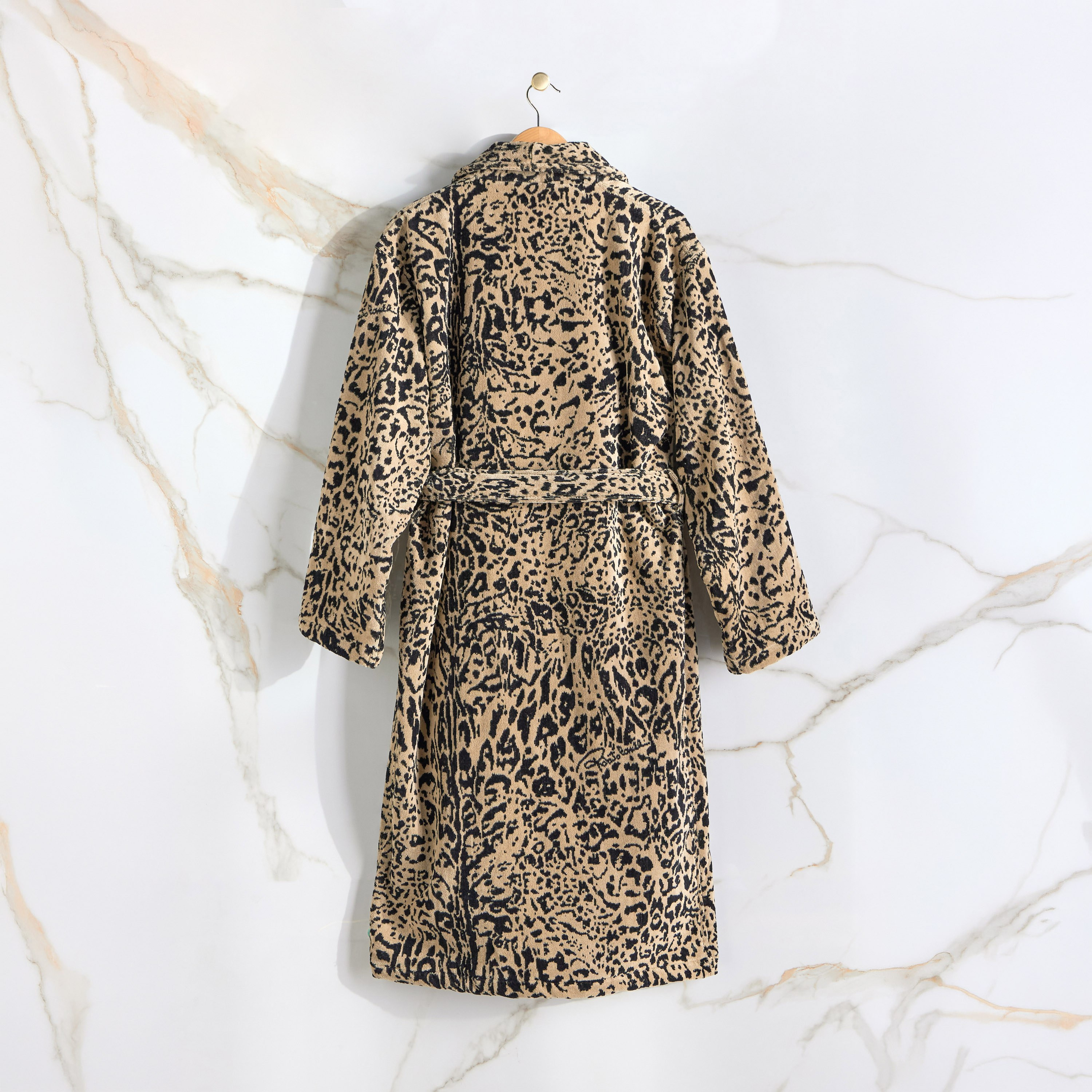 روب استحمام لينكس - ميديوم - روبرتو كافالي-household-bathandlaundry-bathlinen-bathrobesandslippers-bathrobes-image-2