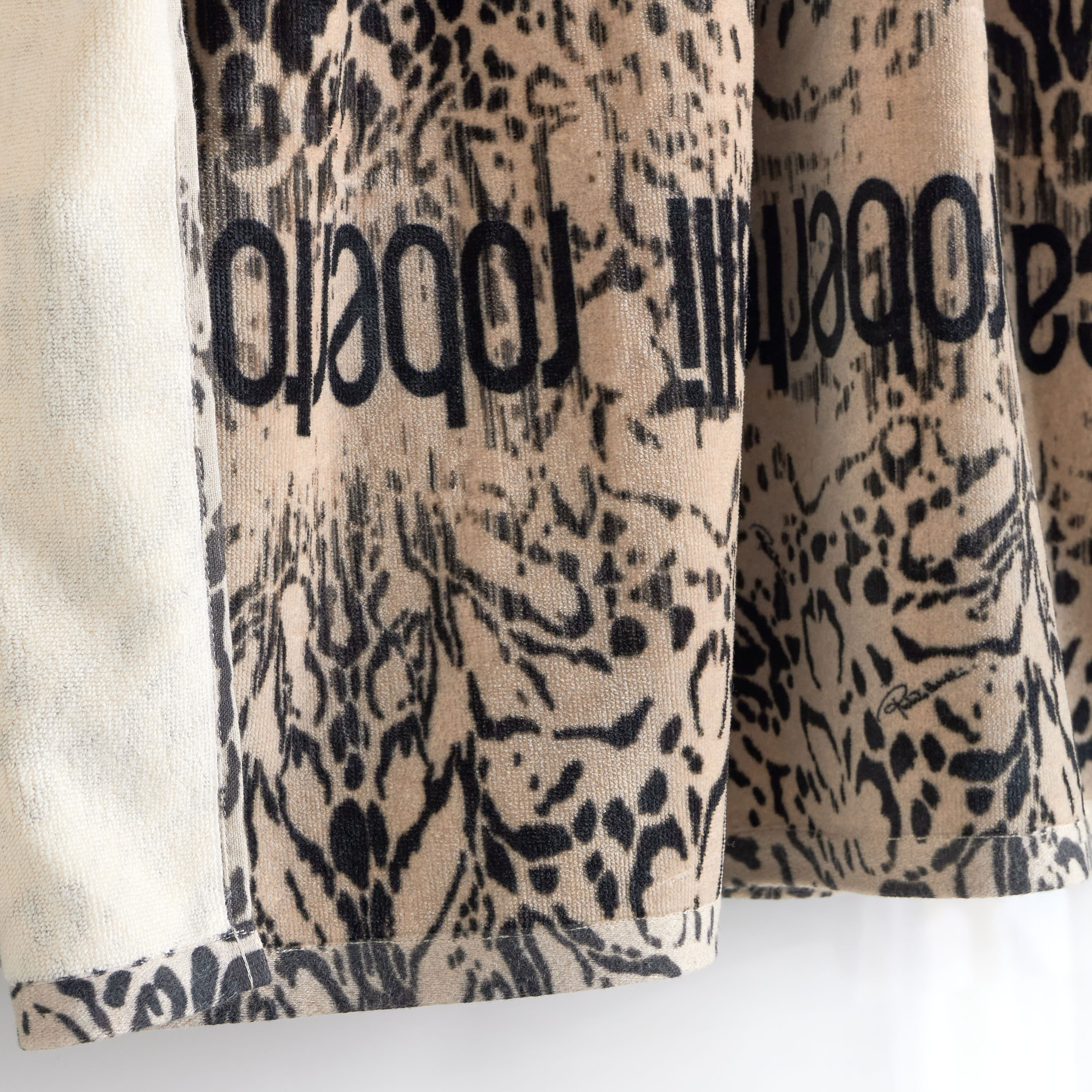 Roberto Cavalli Lynx 550 GSM Cotton Beach Towel - 100x180 cm-household-bathandlaundry-bathlinen-towels-image-2