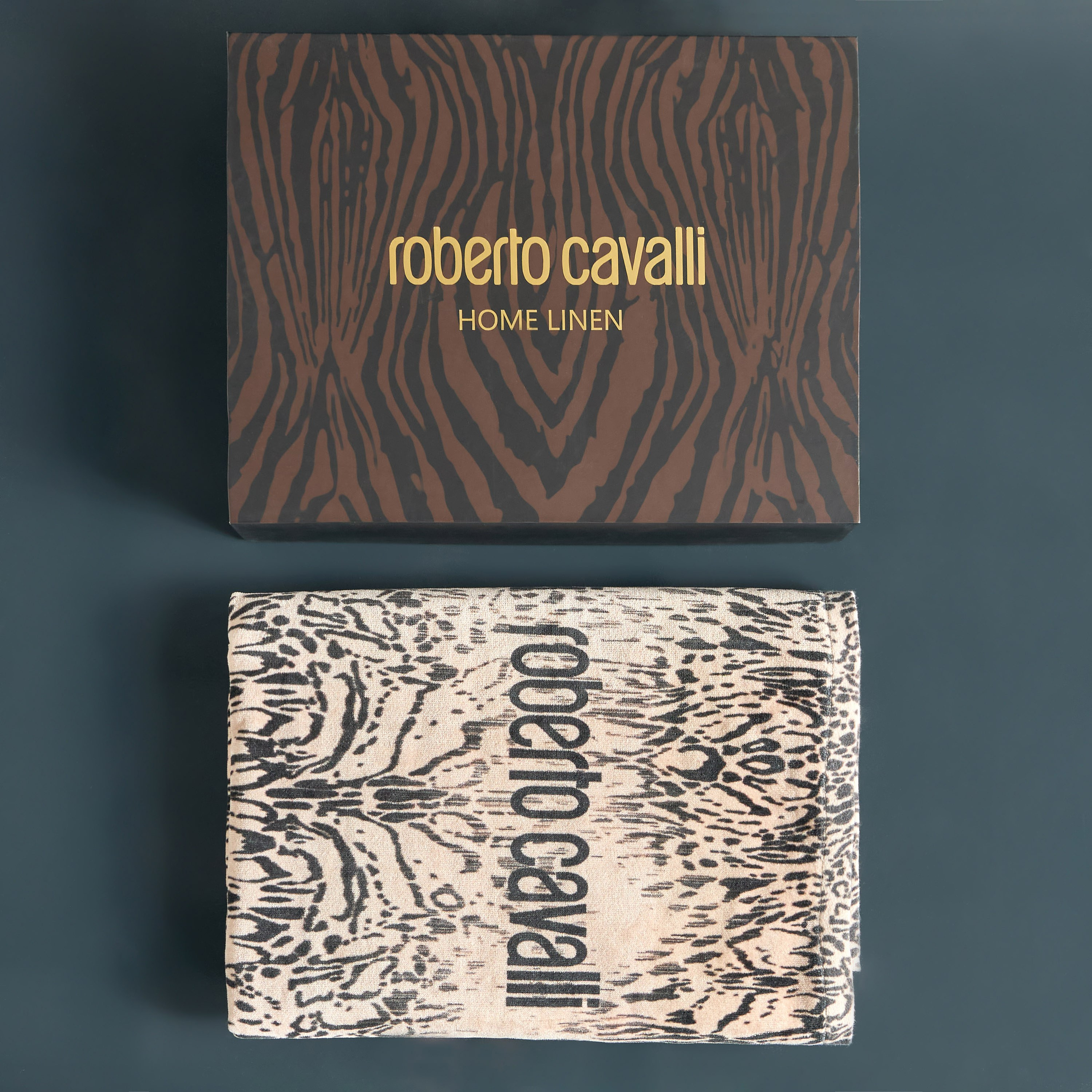 Roberto Cavalli Lynx 550 GSM Cotton Beach Towel - 100x180 cm-household-bathandlaundry-bathlinen-towels-image-4