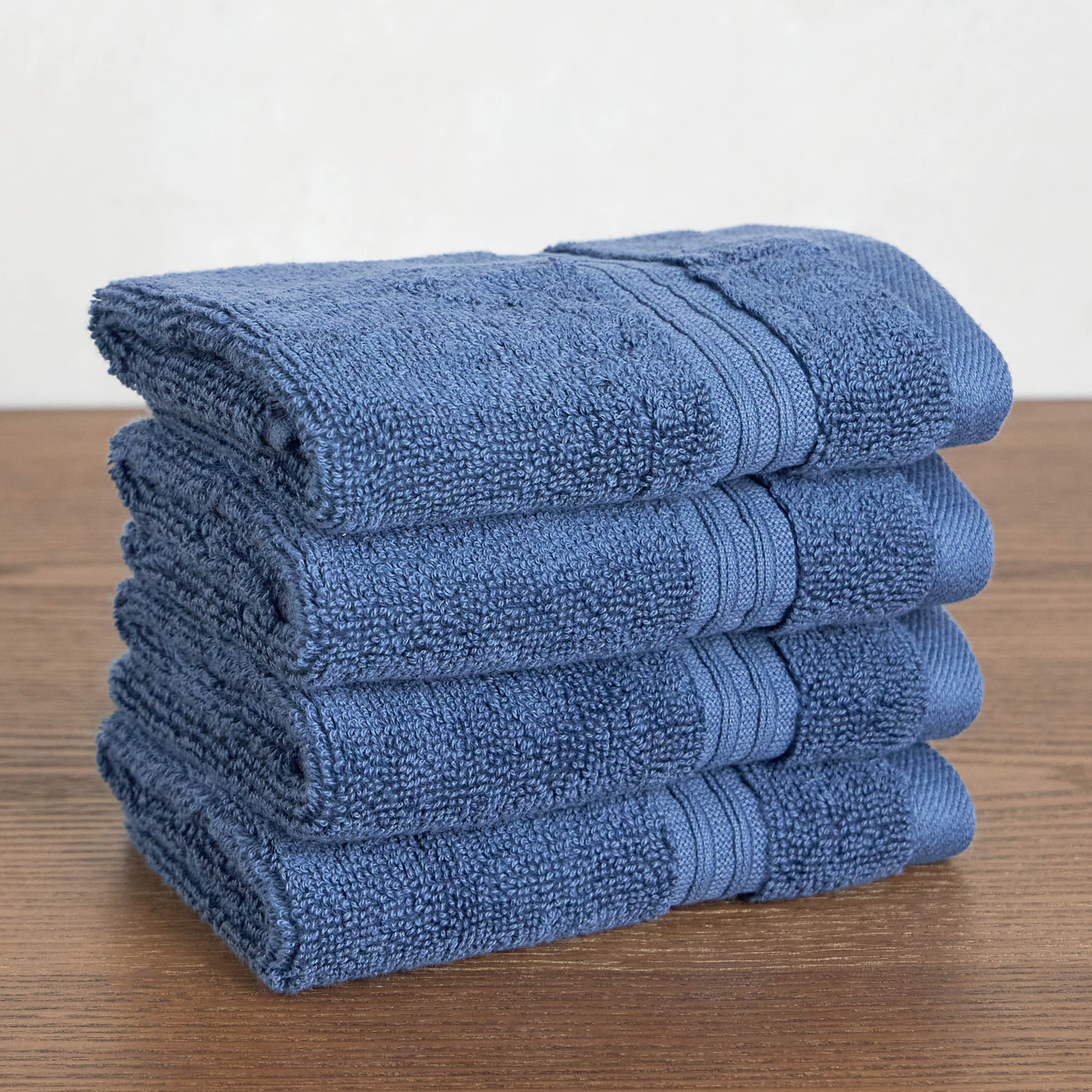 طقم مناشف يد قطن 4 قطع بوزن 650 جرام/متر مربع - ريتريت - 30×30 سم-household-bathandlaundry-bathlinen-towels-image-1