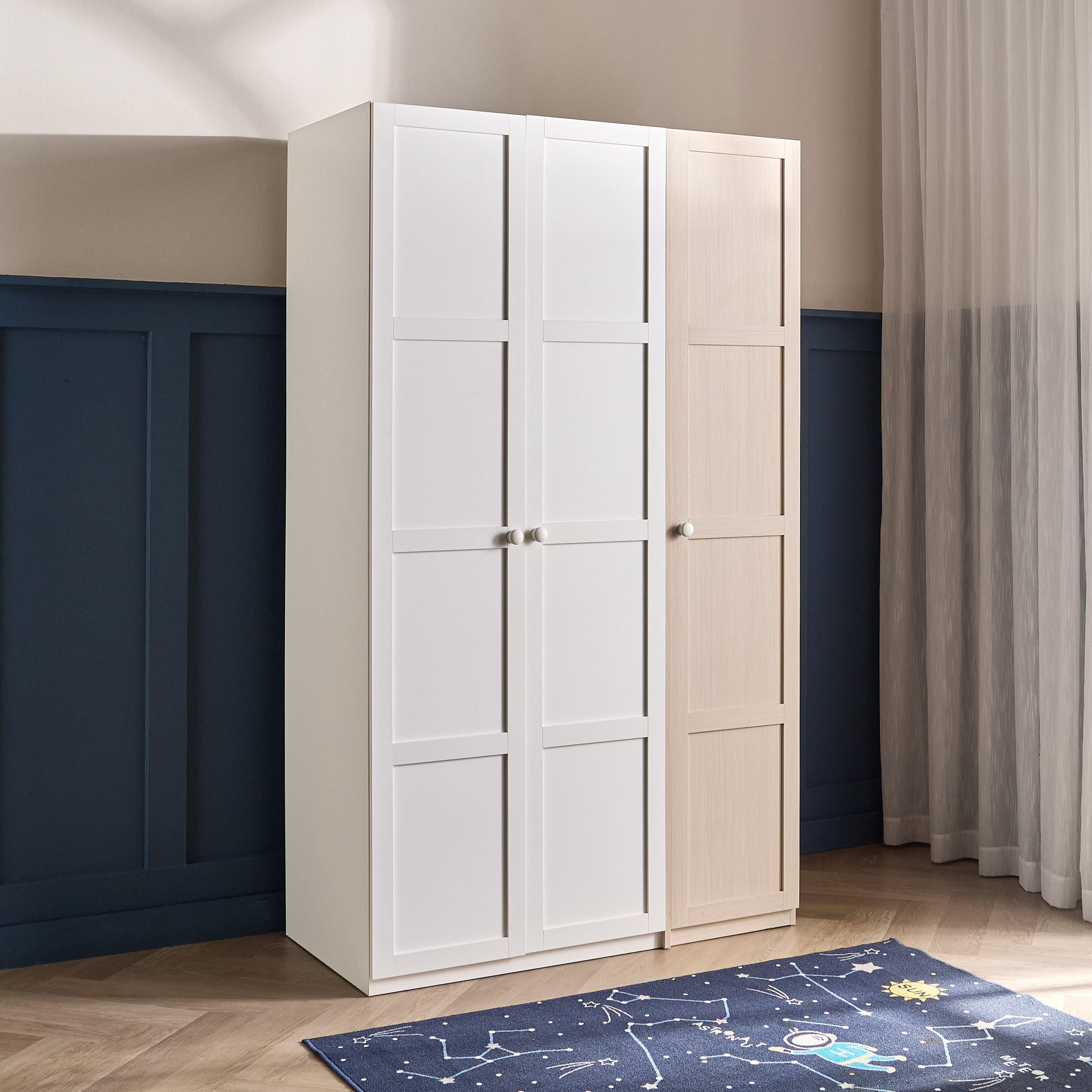 World 3-Door Wardrobe