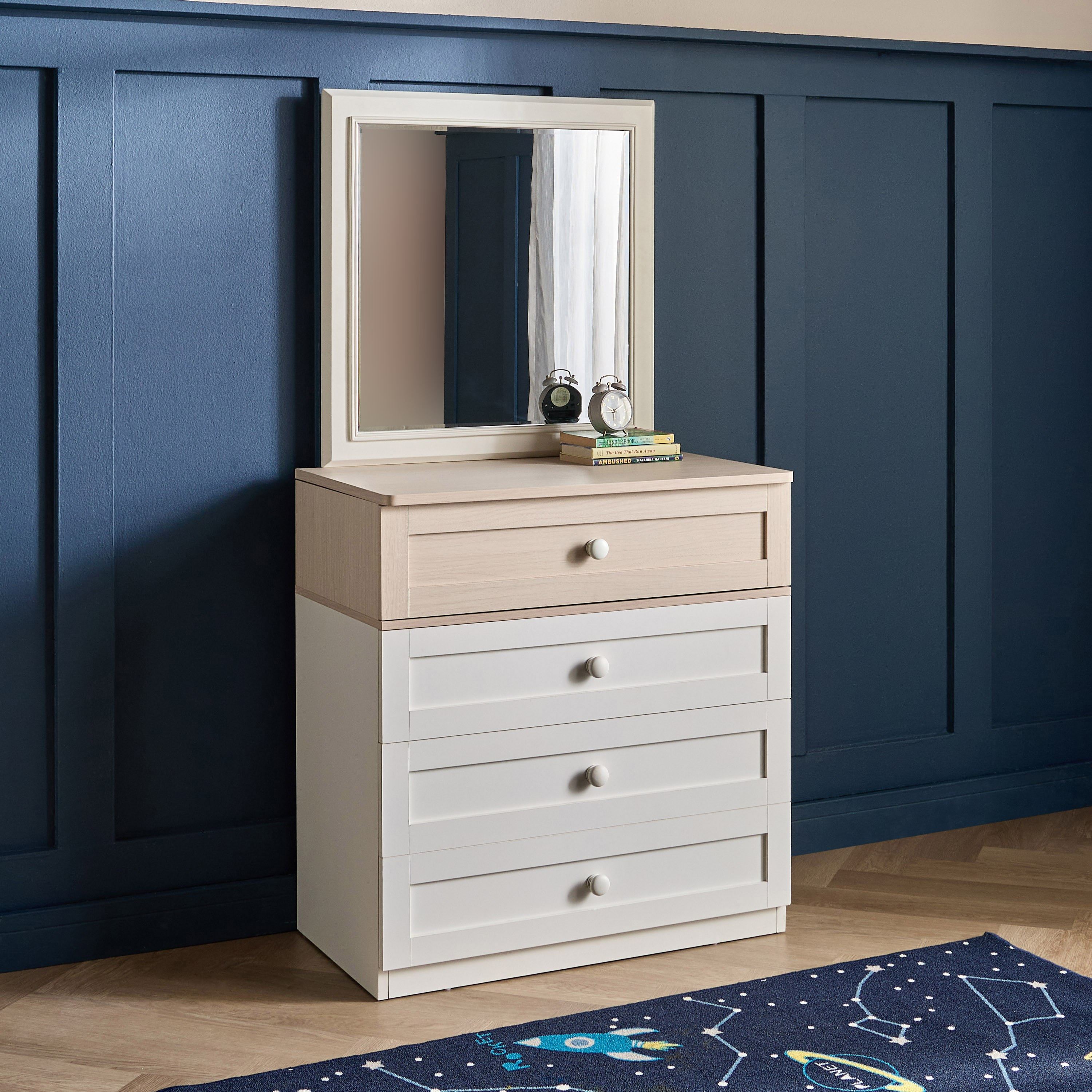 World Chest of 4-Drawers with Mirror