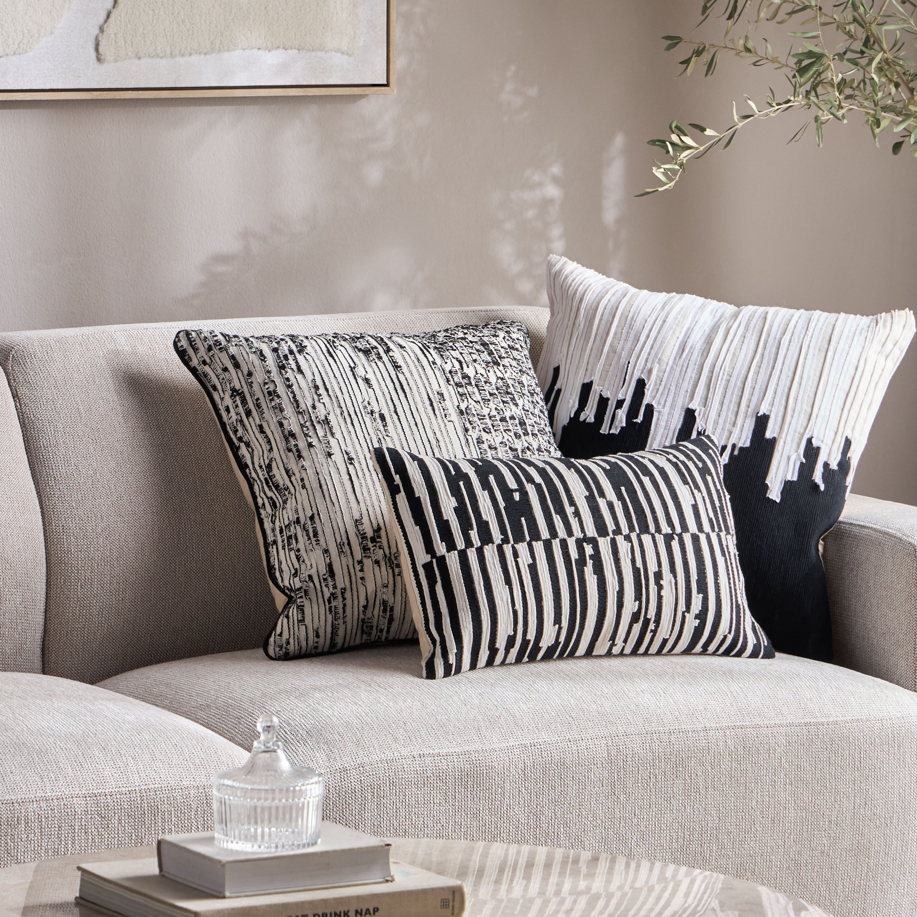 Refined Minimalism Ink Study Cushion Cover - 50x50 cm-household-cushionsandthrows-cushioncovers-image-4