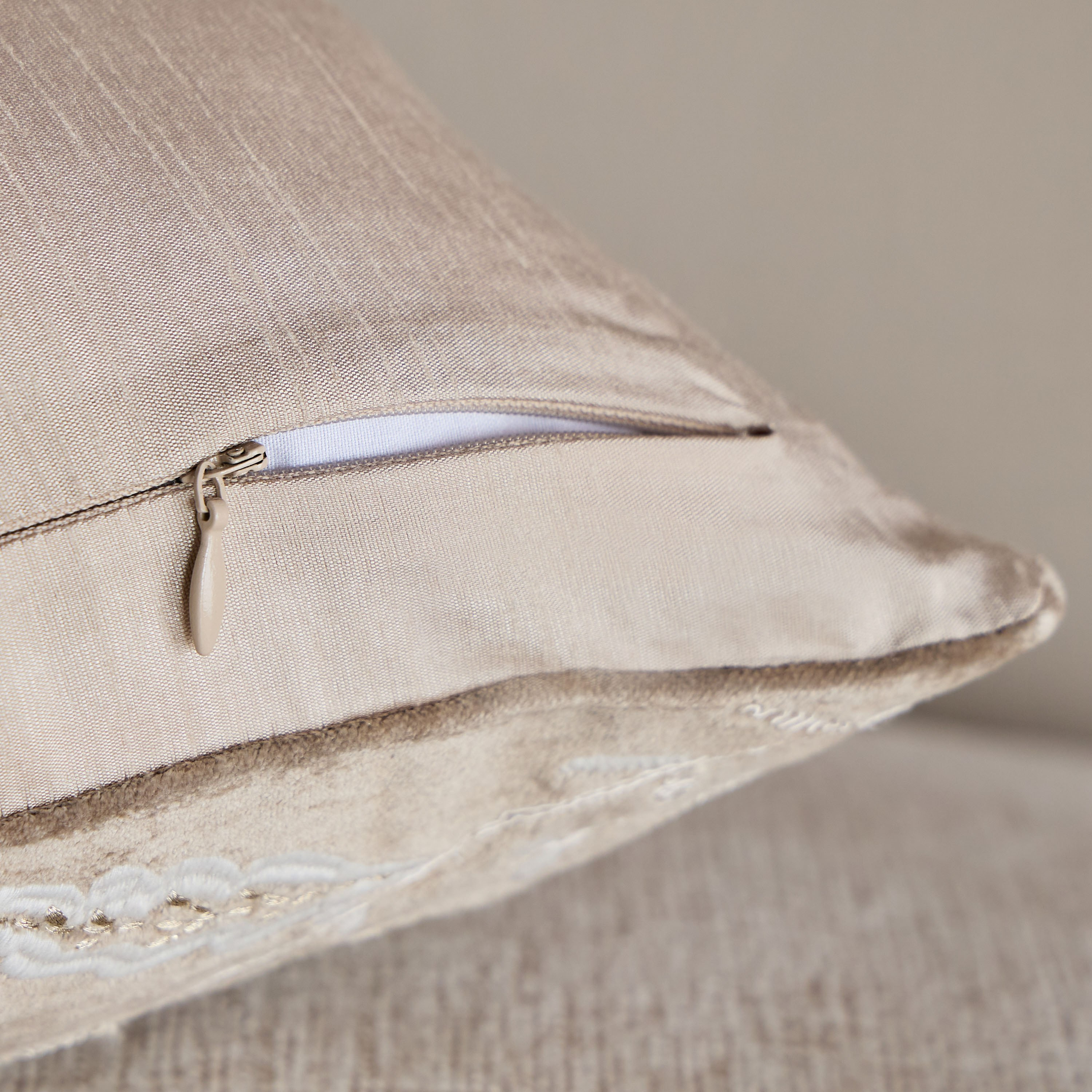 Fresco Elegance Embroidered Cushion Cover - 30x50 cm-household-cushionsandthrows-cushioncovers-image-3