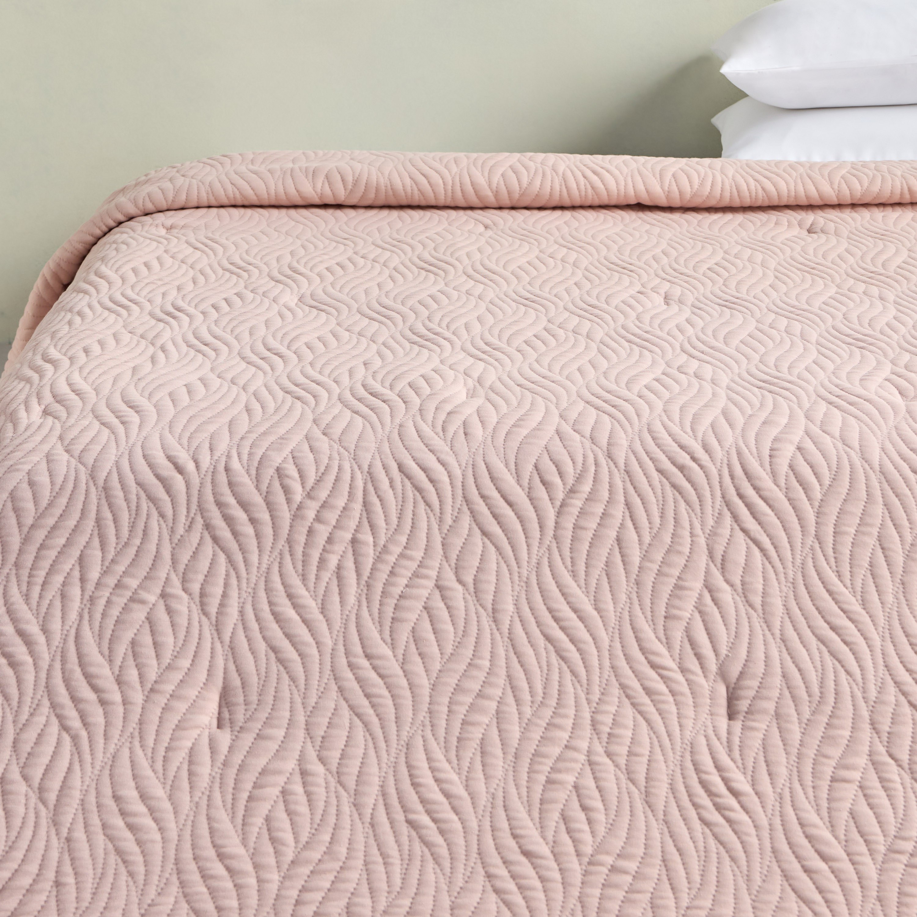 Verdant Liya Quilted Queen Bedspread - 220x240 cm-household-bedding-comfortersandbedspreads-bedspreads-image-2