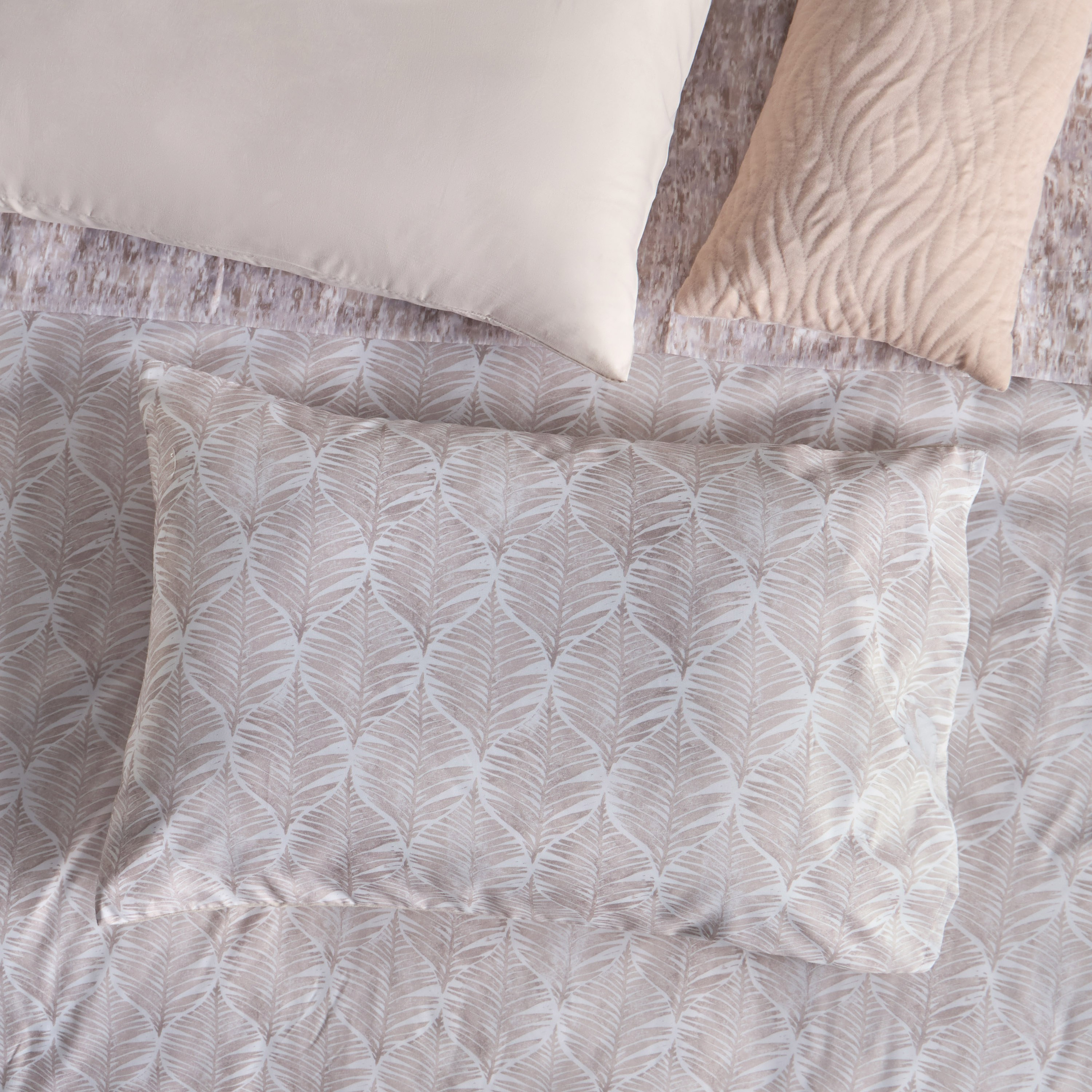 Verdant Mona Printed 6-Piece Full Comforter and Sheet Set -  160x240 cm-household-bedding-comfortersandbedspreads-bedinabag-image-3