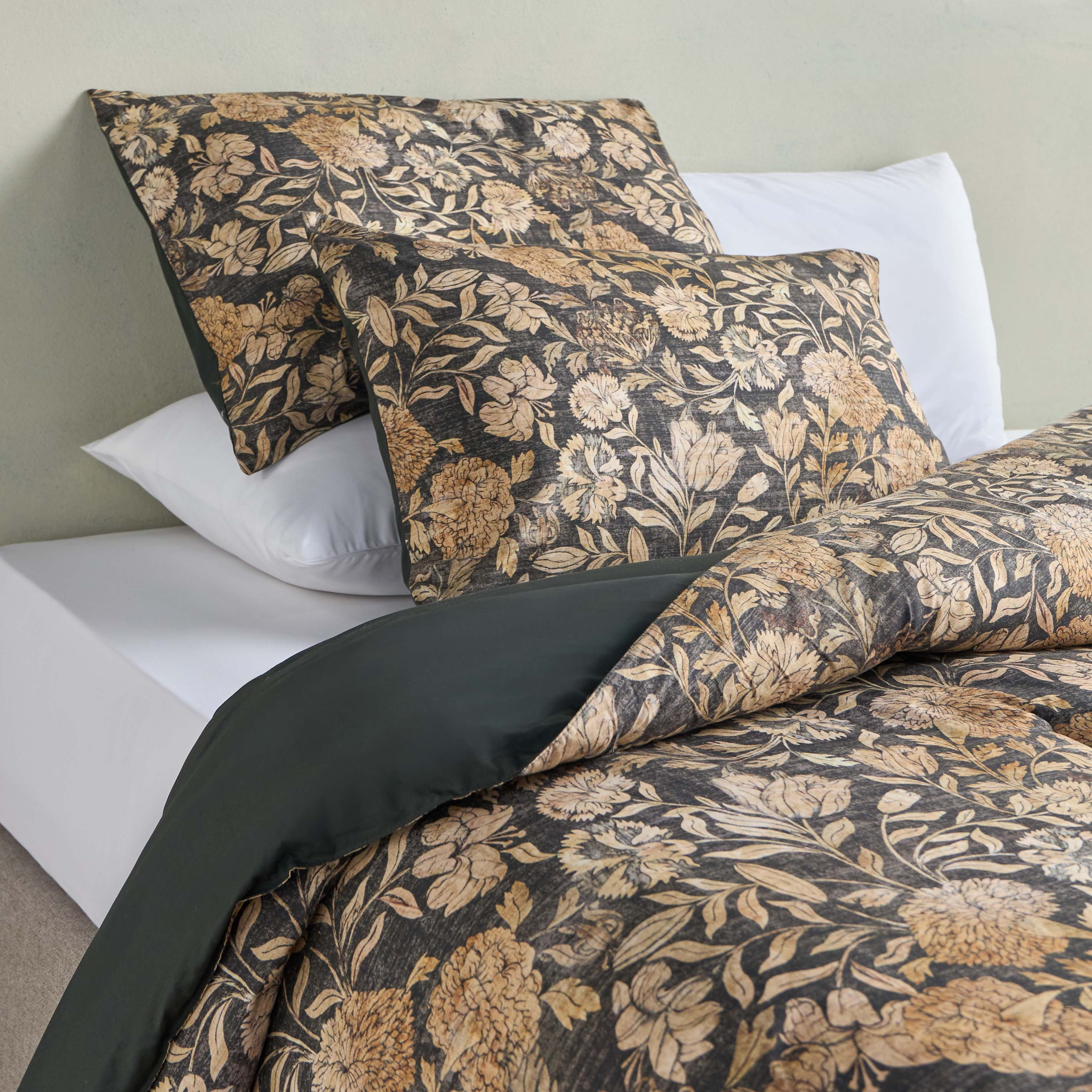 Dusk Rena Floral Print 144 Thread Count 3-Piece Super King Comforter Set - 240x260 cm-household-bedding-comfortersandbedspreads-comforters-image-1