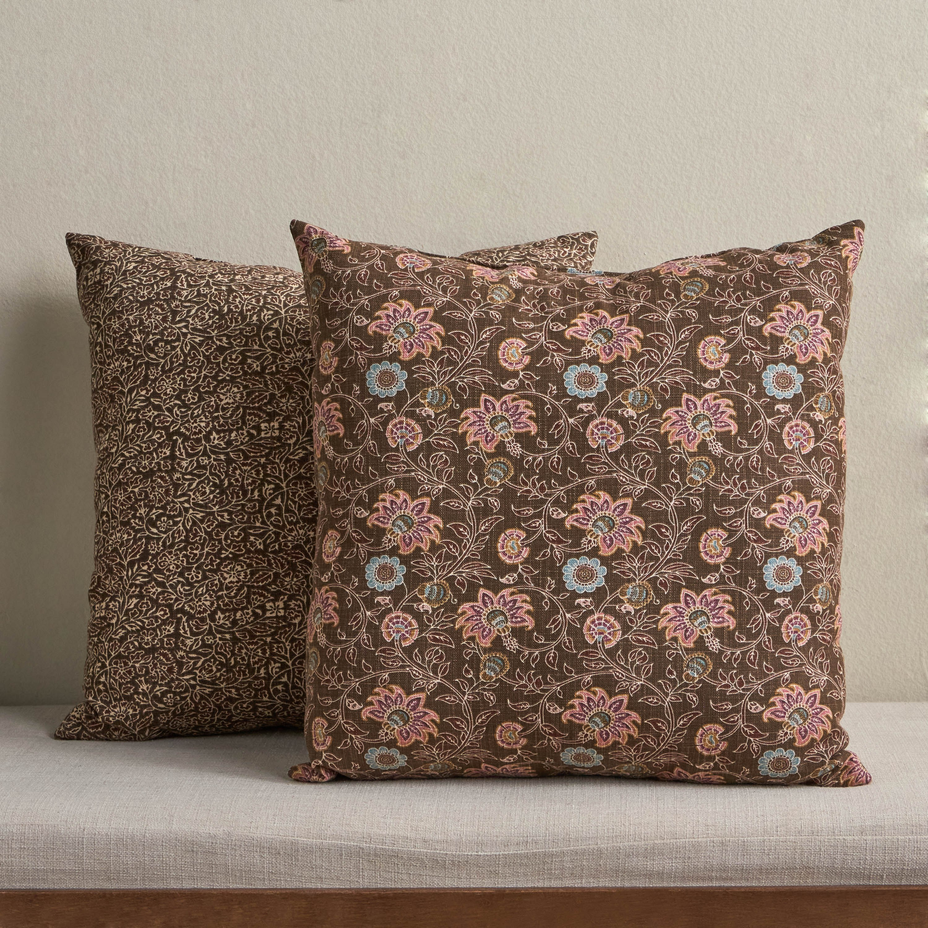 طقم وسادة محشوة بطبعة زهور من قطعتين - بلوسوم هافن - 50×50 سم-household-cushionsandthrows-filledcushions-decorativecushions-image-1