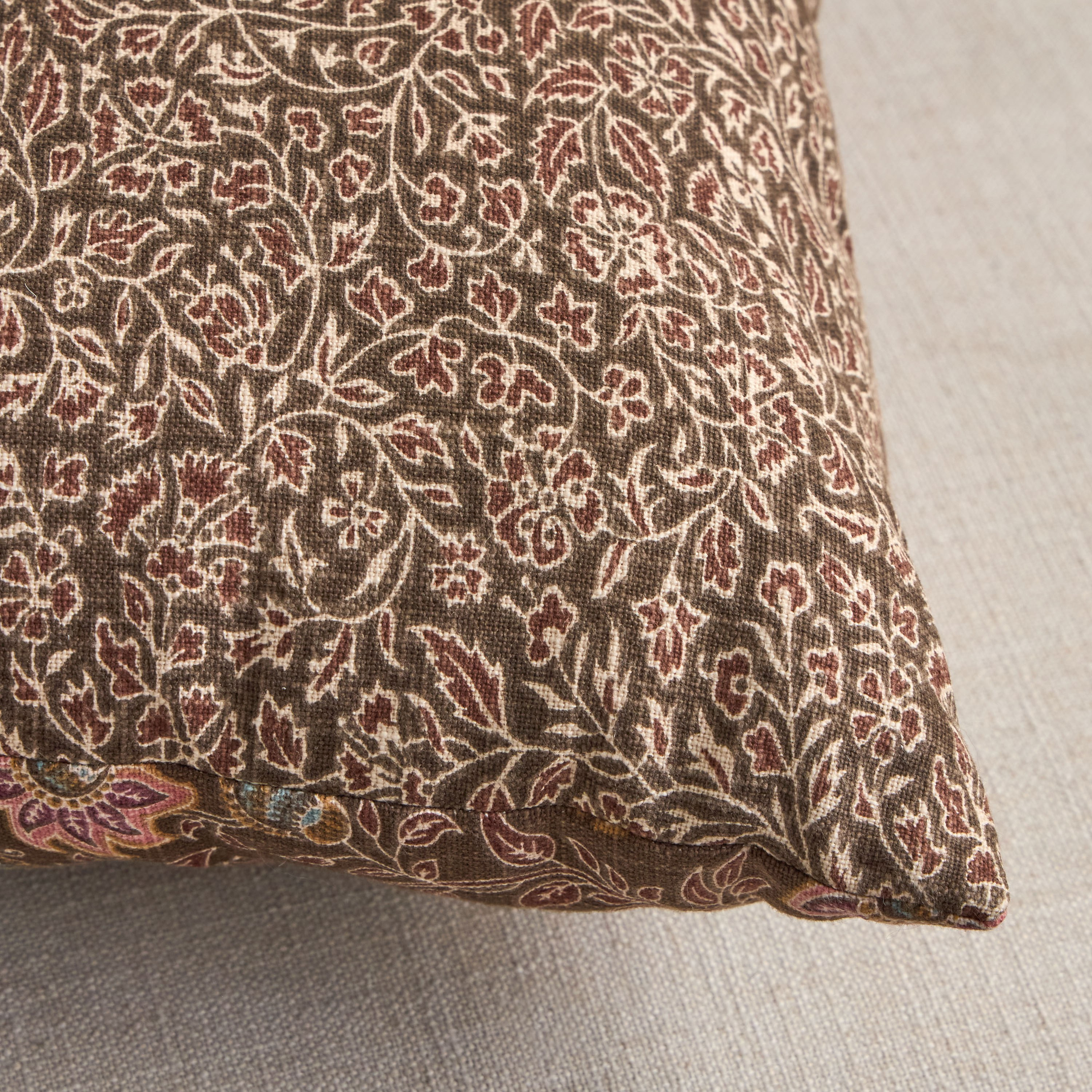 طقم وسادة محشوة بطبعة زهور من قطعتين - بلوسوم هافن - 50×50 سم-household-cushionsandthrows-filledcushions-decorativecushions-image-3