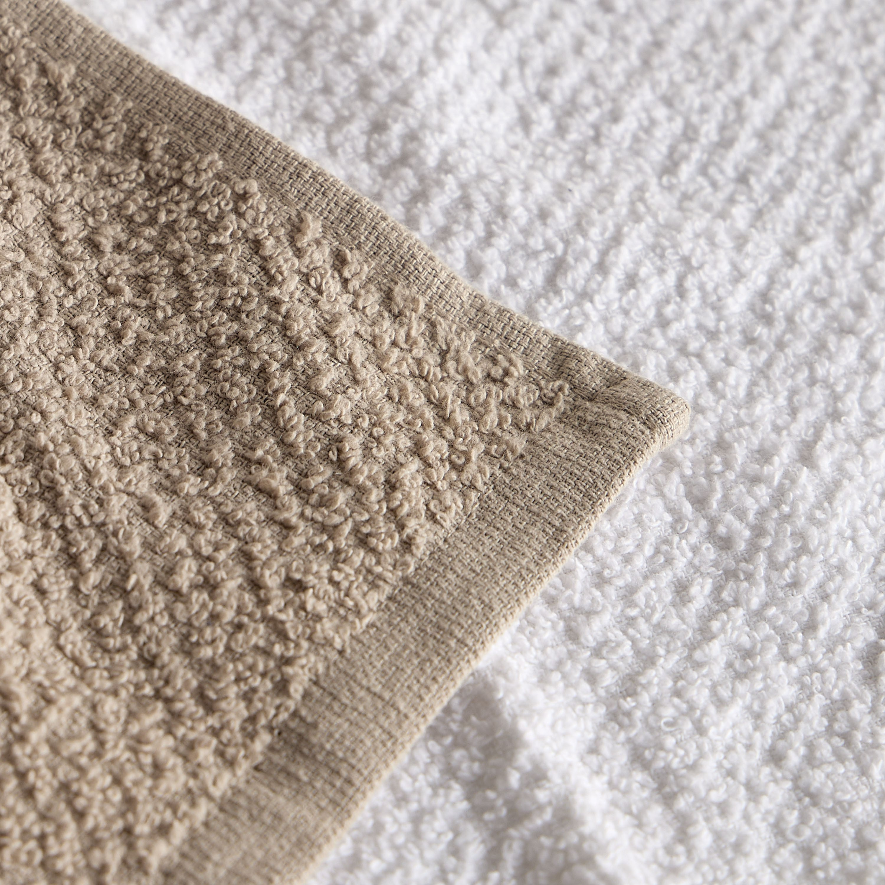 طقم مناشف صغيرة من 8 قطع بكثافة 440 جرام لكل متر مربع - سافا - 30×30 سم-household-bathandlaundry-bathlinen-towels-image-2