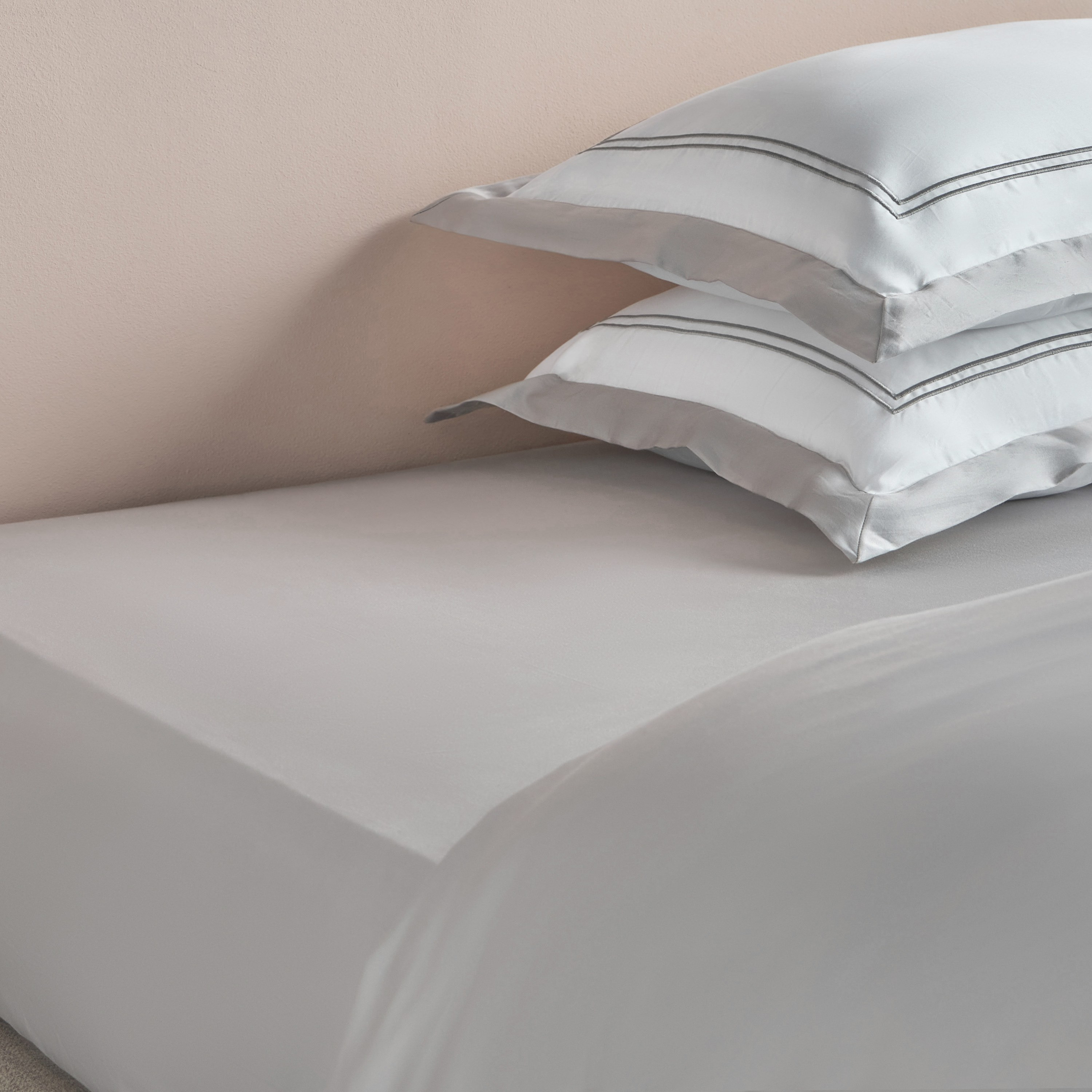 شرشف مطاطي سوبر كينج عدد خيوط 720 - القطن المصري - 200×205 سم-household-bedding-sheetsandpillowcases-fittedsheets-image-3