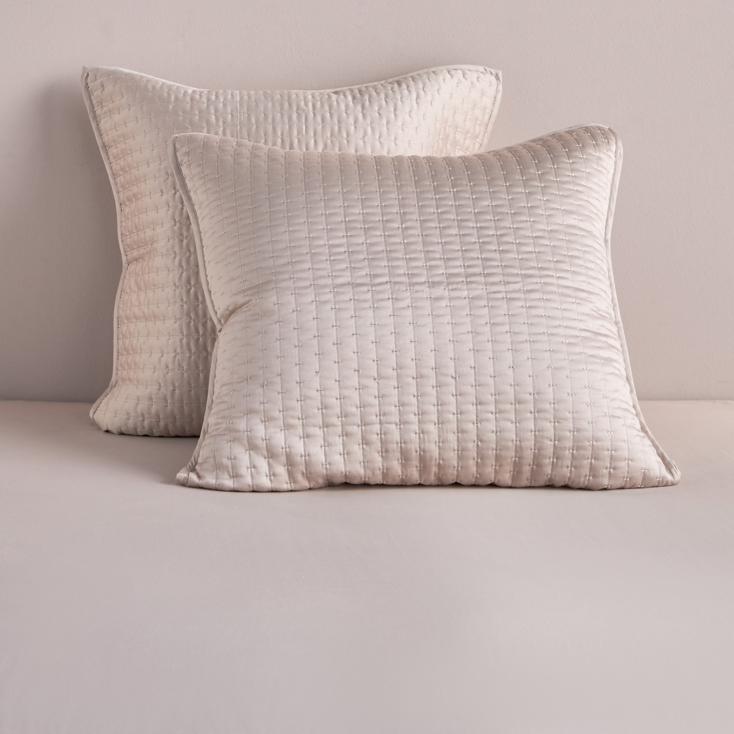 طقم غطاء وسادة مبطّن من قطعتين - 65×65 سم-household-cushionsandthrows-cushioncovers-image-1