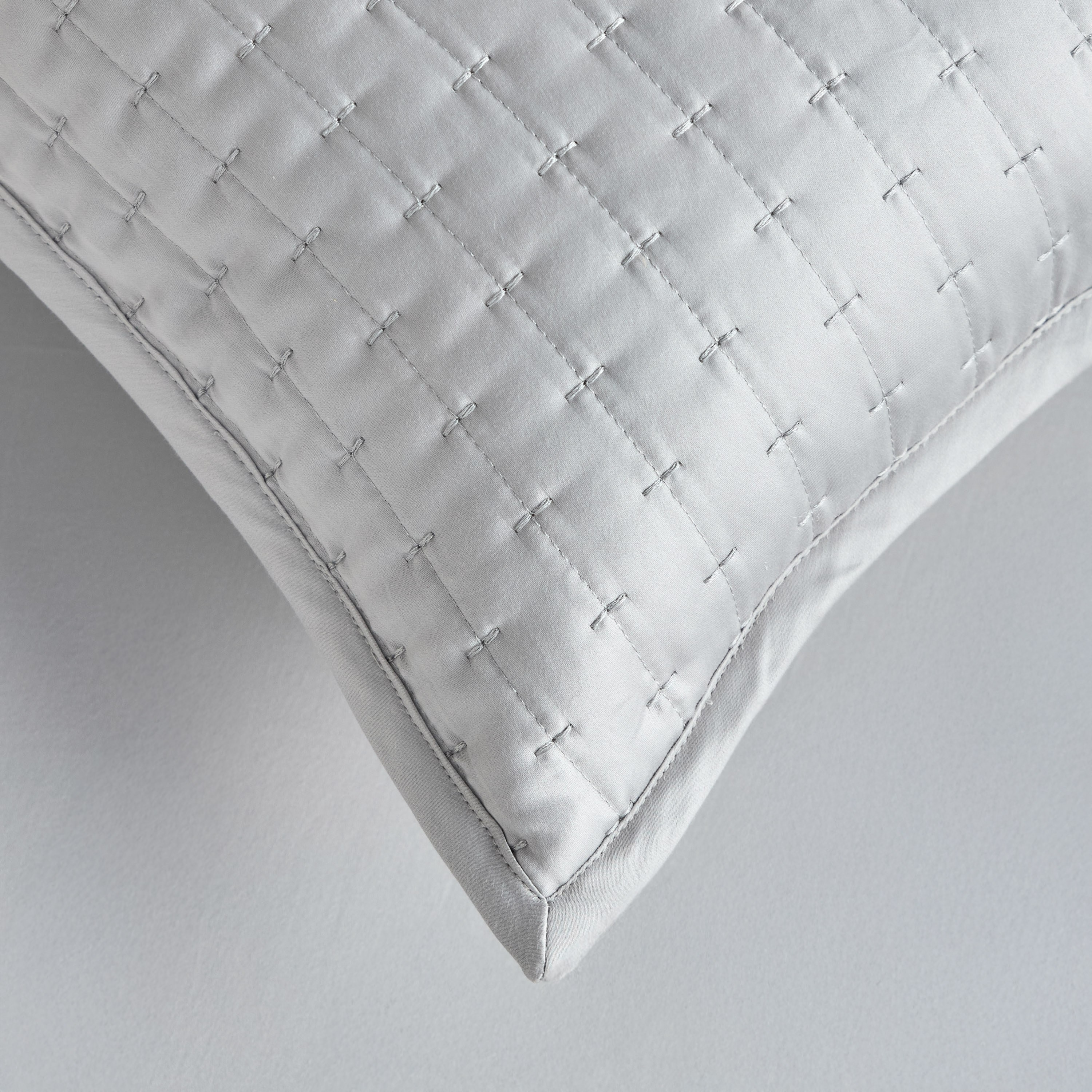 Quilted 2-Piece Cushion Cover Set - 65x65 cm-household-cushionsandthrows-cushioncovers-image-3