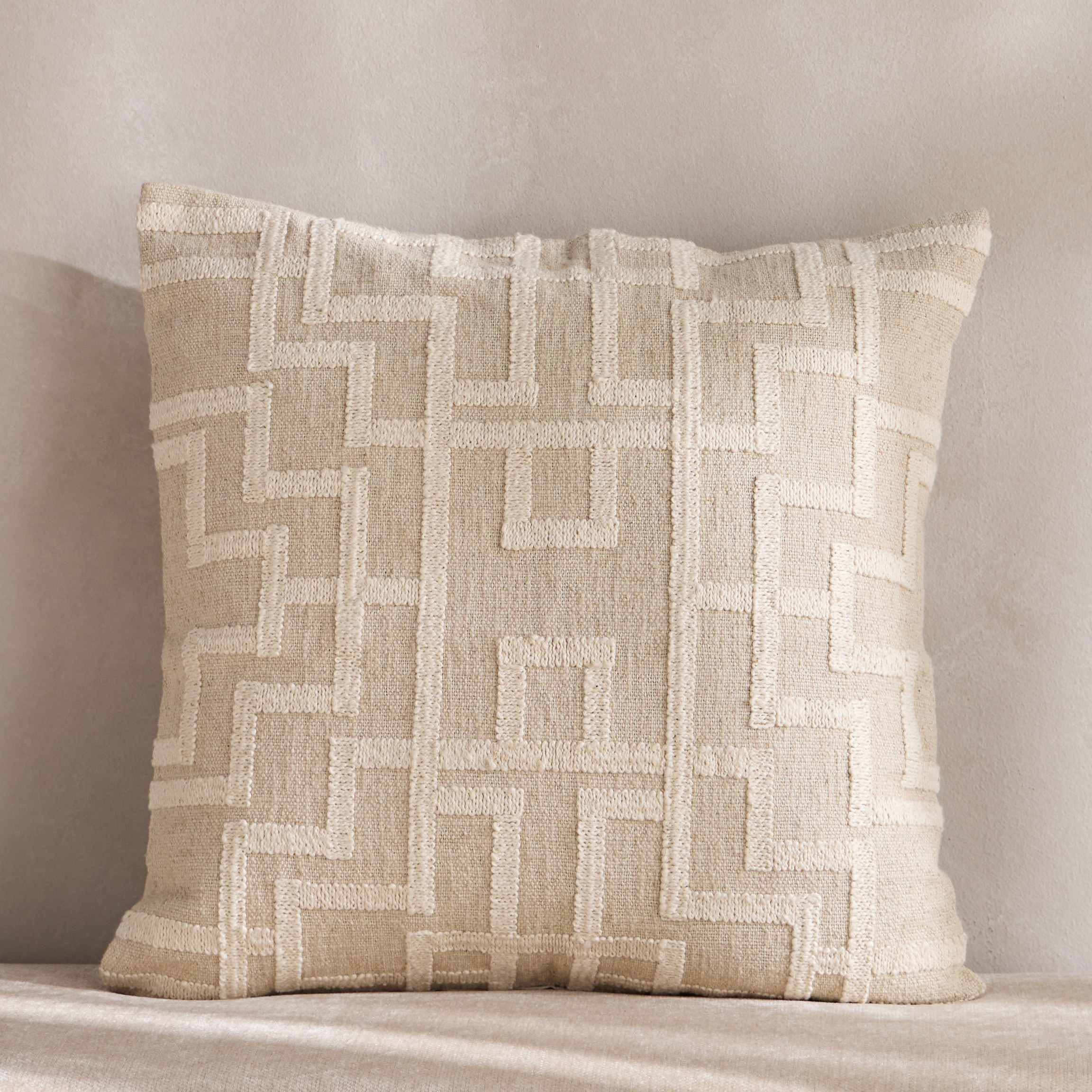 غطاء وسادة بتطريز حبال ويسبير - ساندستون - 50x50 سم-household-cushionsandthrows-cushioncovers-image-1