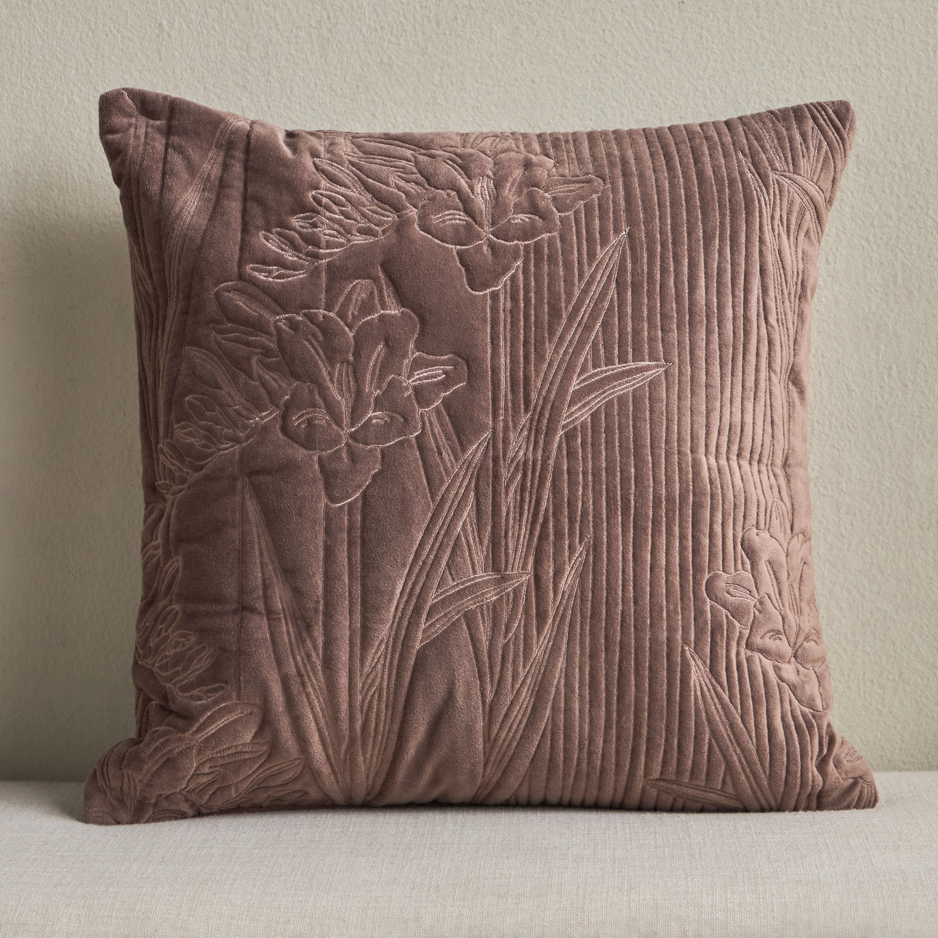 Dark Opulence Velvet Bloom Quilted Cushion Cover - 50x50 cm-household-cushionsandthrows-cushioncovers-image-1