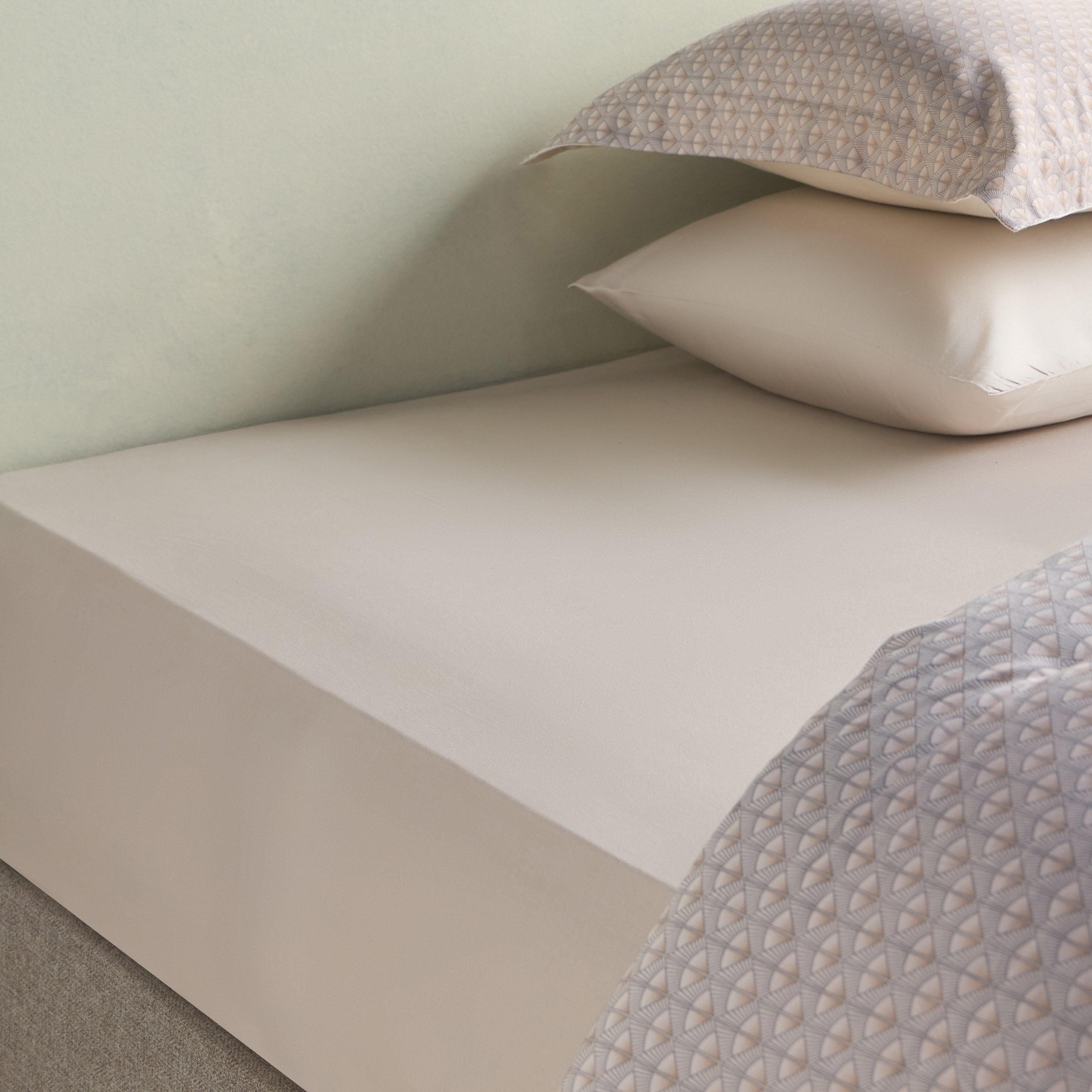 Ophelia Cotton Sateen Abstract Print 6-Piece Super King Comforter and Sheet Set - 240x260 cm-household-bedding-comfortersandbedspreads-bedinabag-image-5