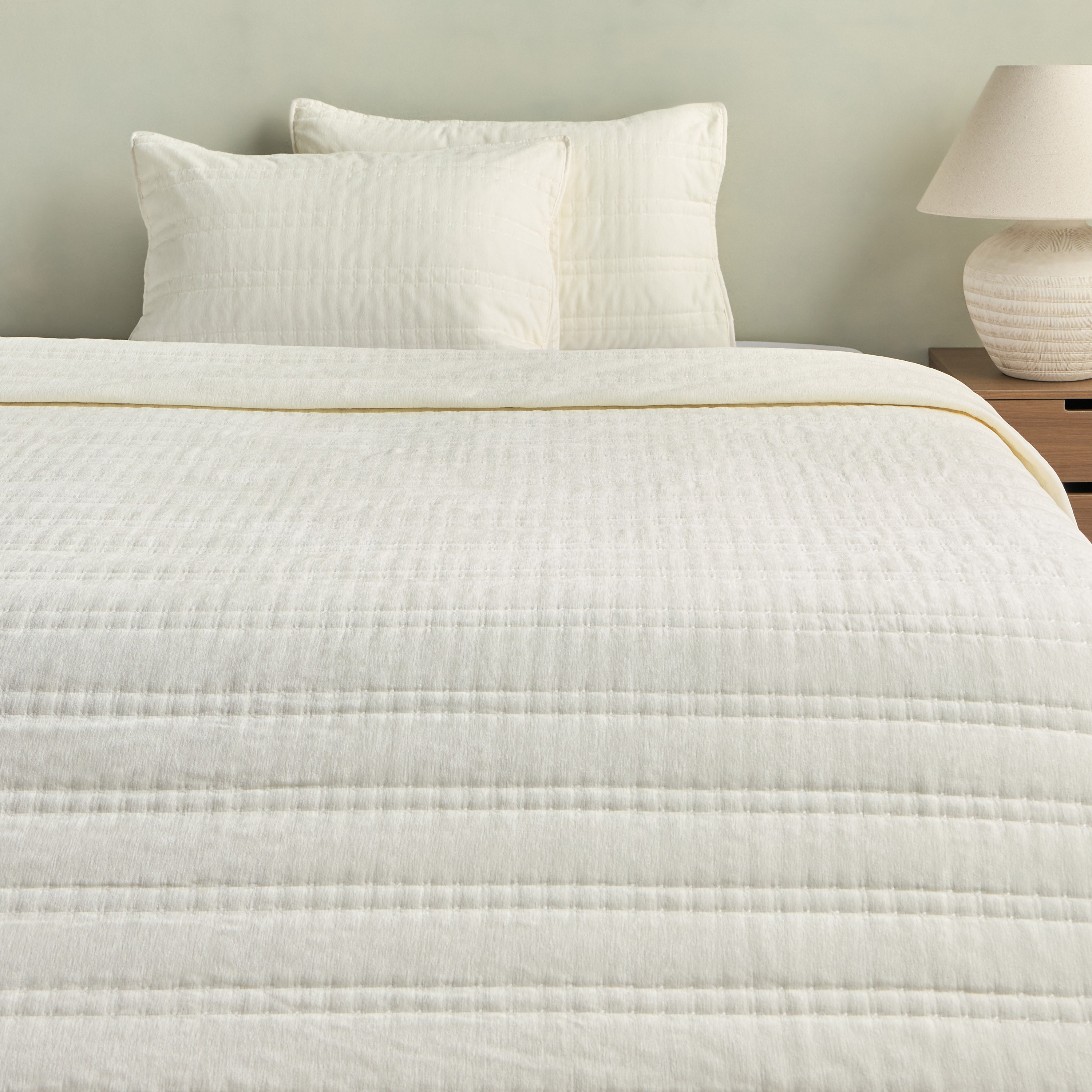 Regal Elia Chenille 3-Piece Super King Bedspread Set - 240x260 cm-household-bedding-comfortersandbedspreads-bedspreads-image-2