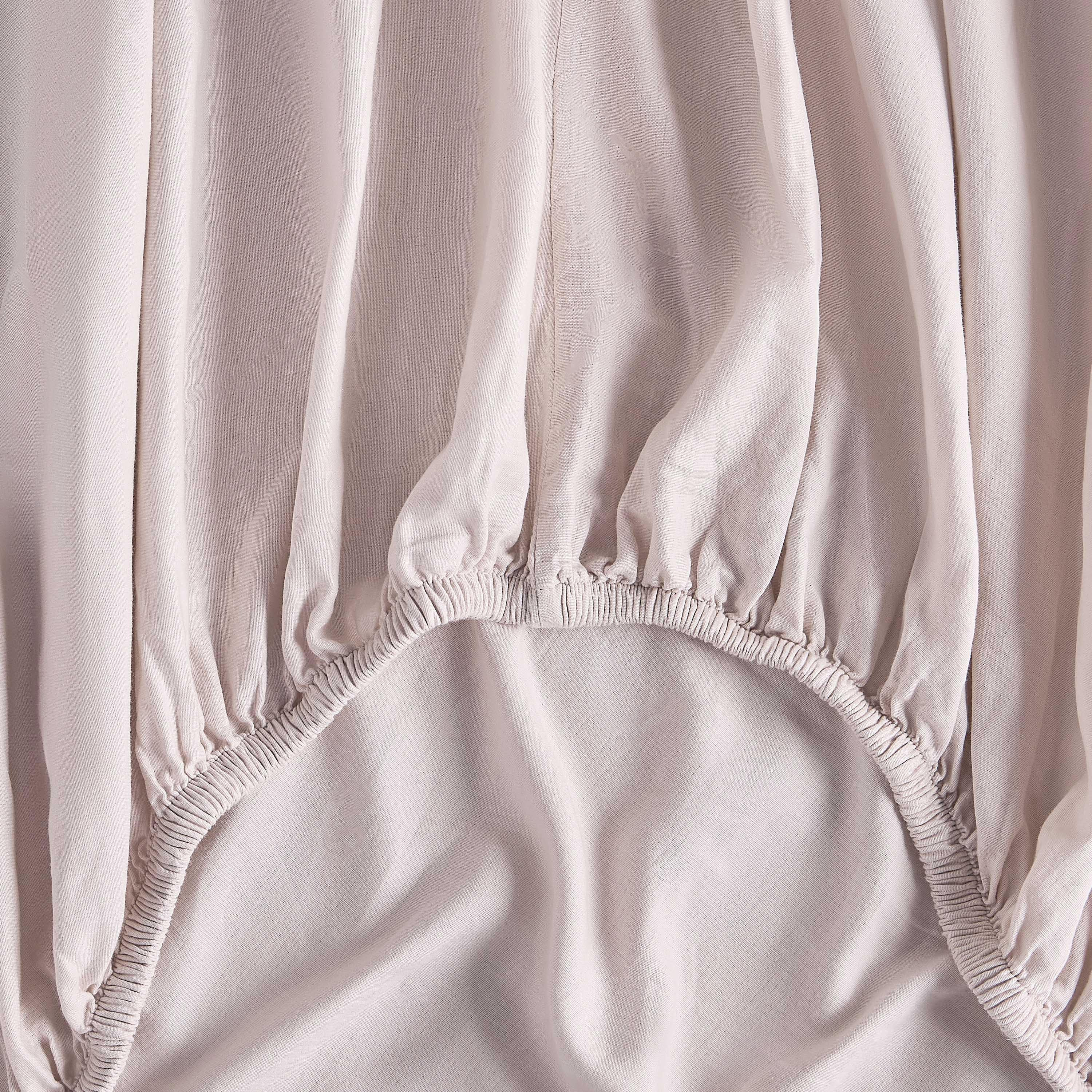 شرشف مطاطي كوين قطن بعدد 400 خيط - ريفانا - 160×200 سم-household-bedding-sheetsandpillowcases-fittedsheets-image-2