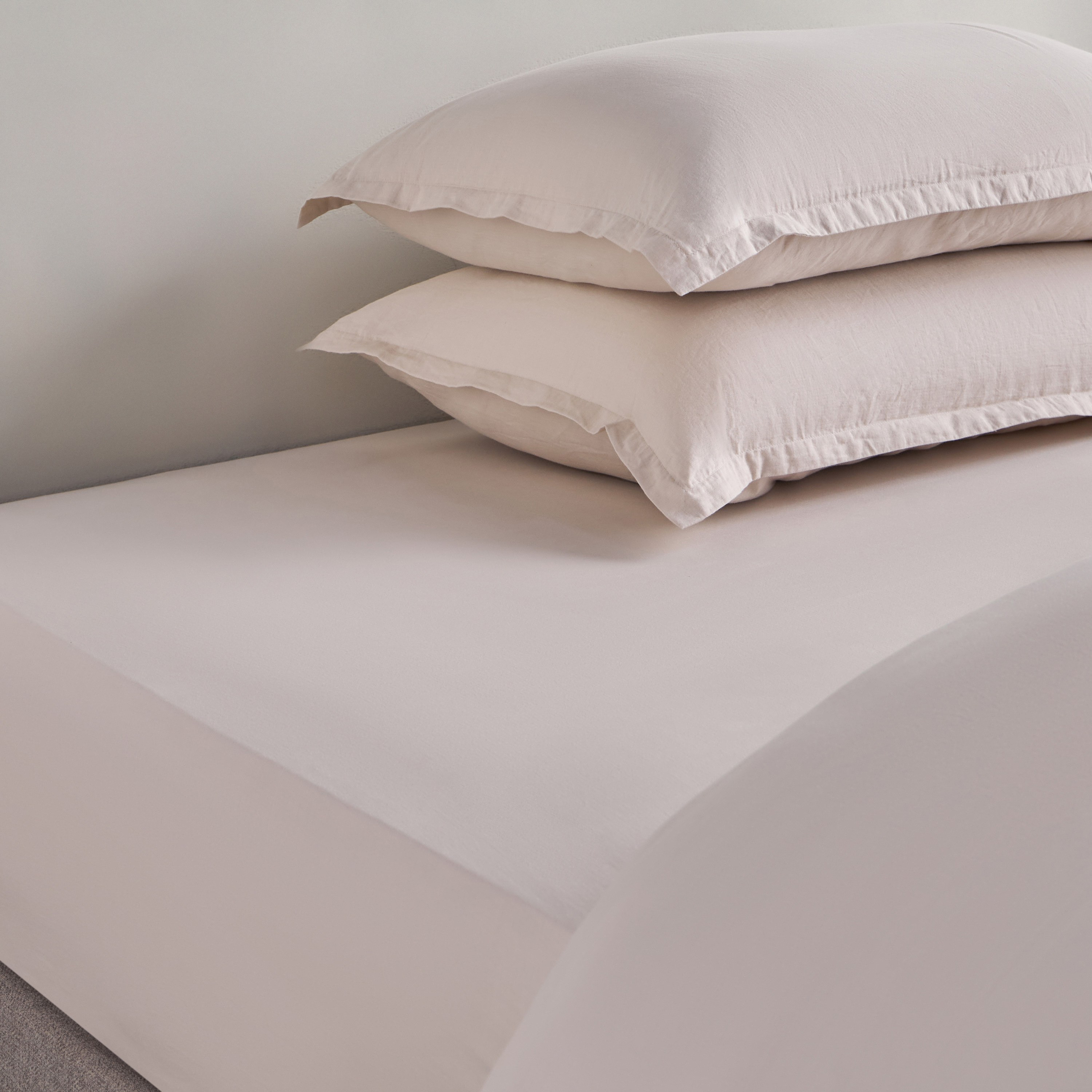 شرشف مطاطي كوين قطن بعدد 400 خيط - ريفانا - 160×200 سم-household-bedding-sheetsandpillowcases-fittedsheets-image-3