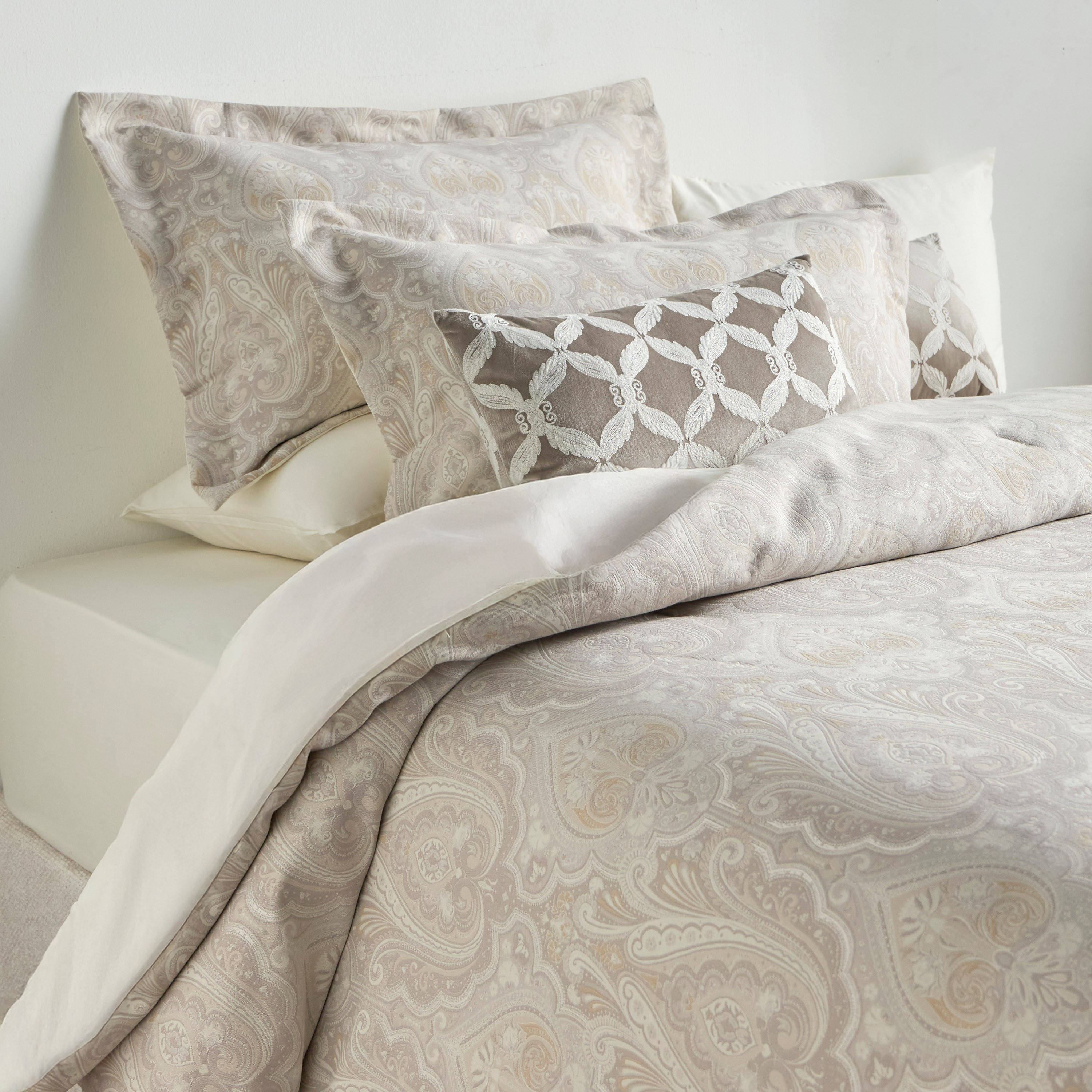 Aurora Jacquard 8-Piece Super King Comforter and Sheet Set - 250x260 cm-household-bedding-comfortersandbedspreads-bedinabag-image-1