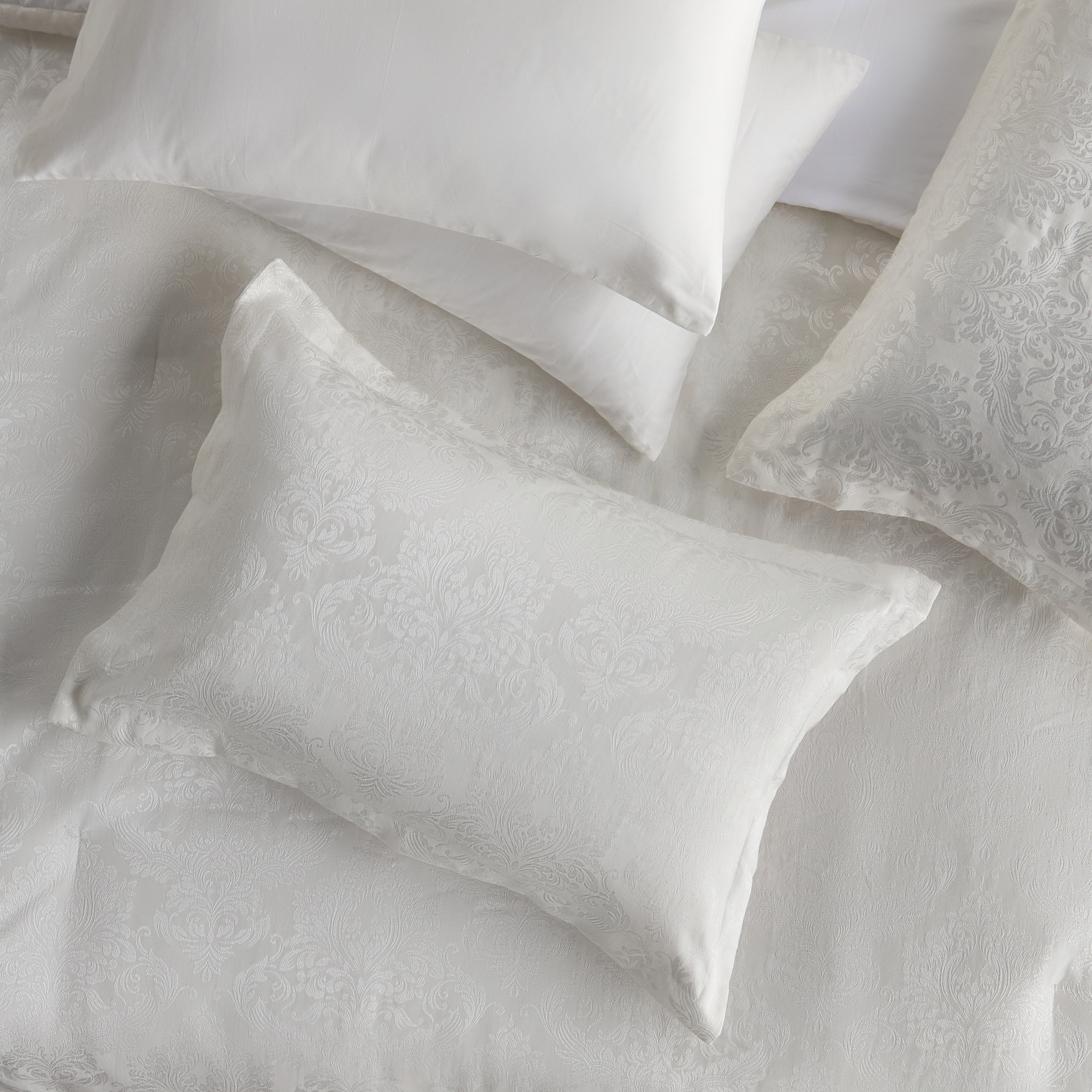 طقم لحاف وشرشف جاكار مقاس سوبر كينج من 6 قطع - ريجال راينا - 250x260 سم-household-bedding-comfortersandbedspreads-bedinabag-image-3