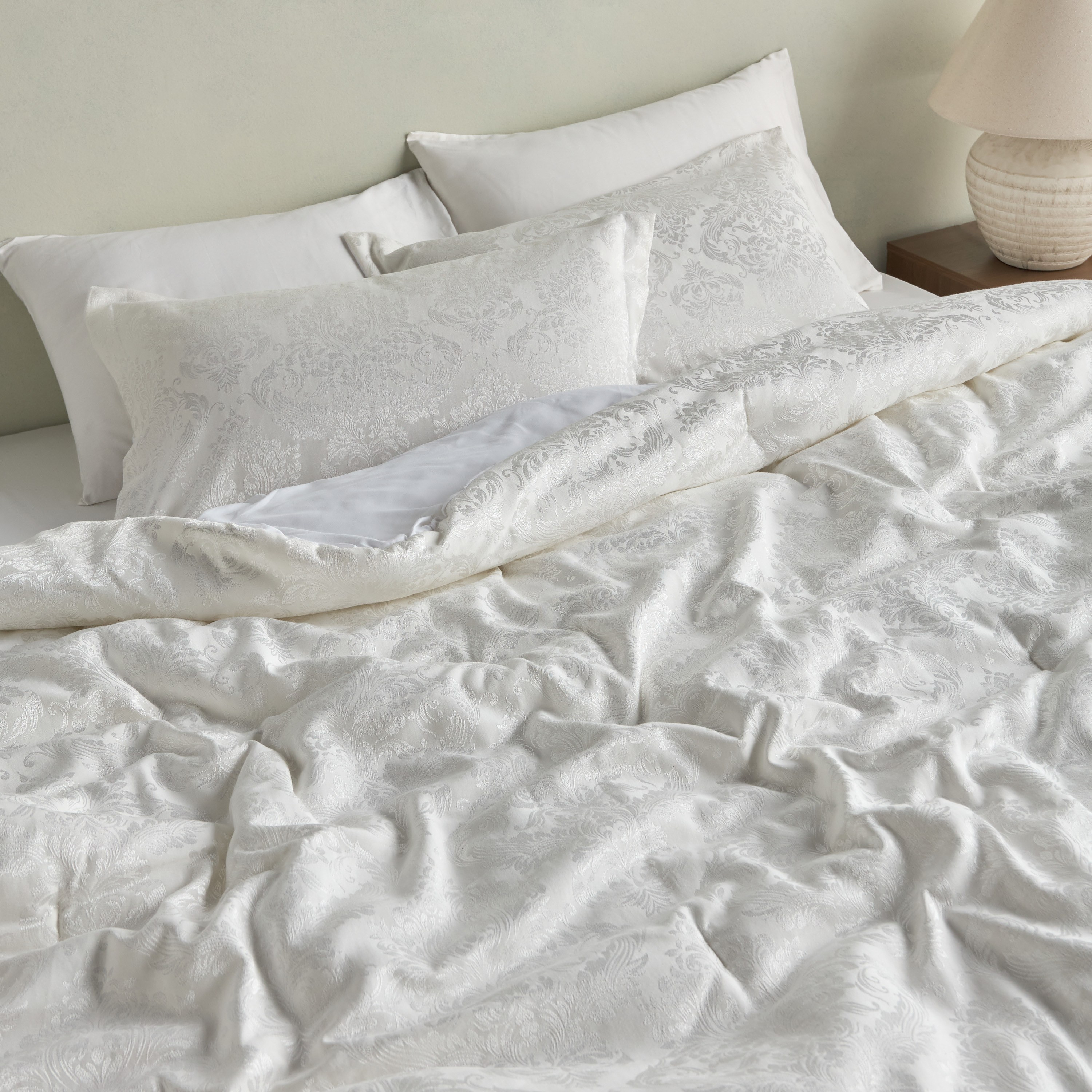 طقم لحاف وشرشف جاكار مقاس سوبر كينج من 6 قطع - ريجال راينا - 250x260 سم-household-bedding-comfortersandbedspreads-bedinabag-image-7