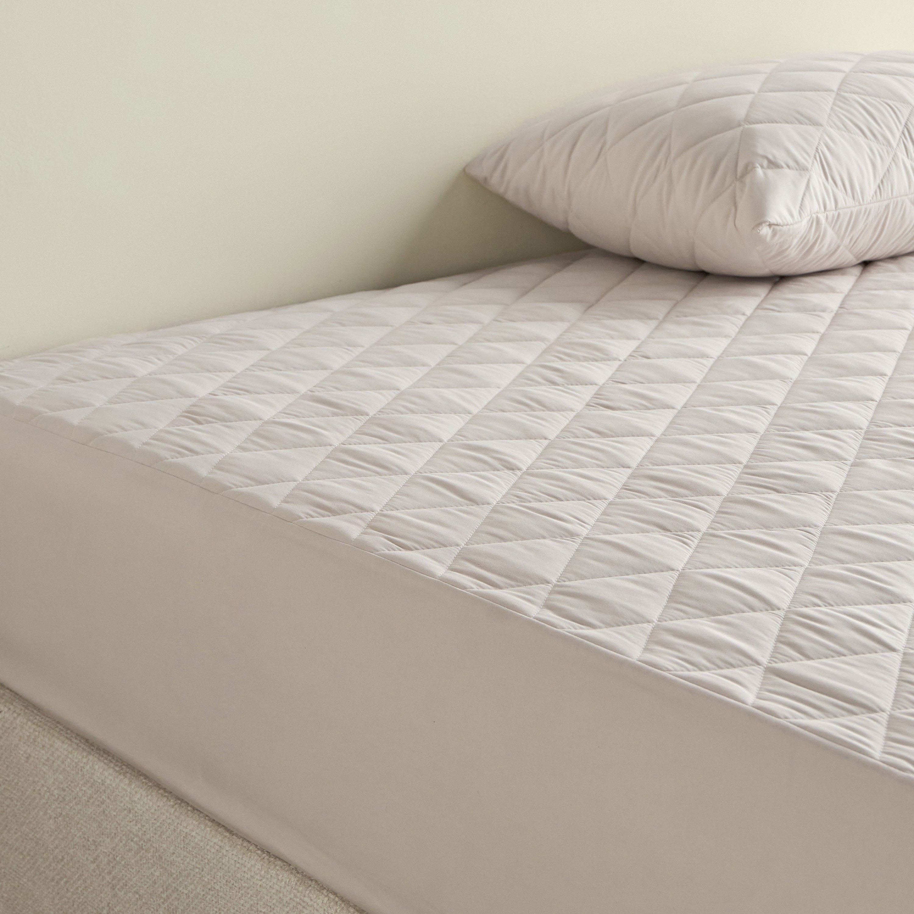 Microfibre Waterproof King Mattress Protector - 180x200 cm-household-bedding-mattresstoppersandprotectors-mattressprotectors-image-3