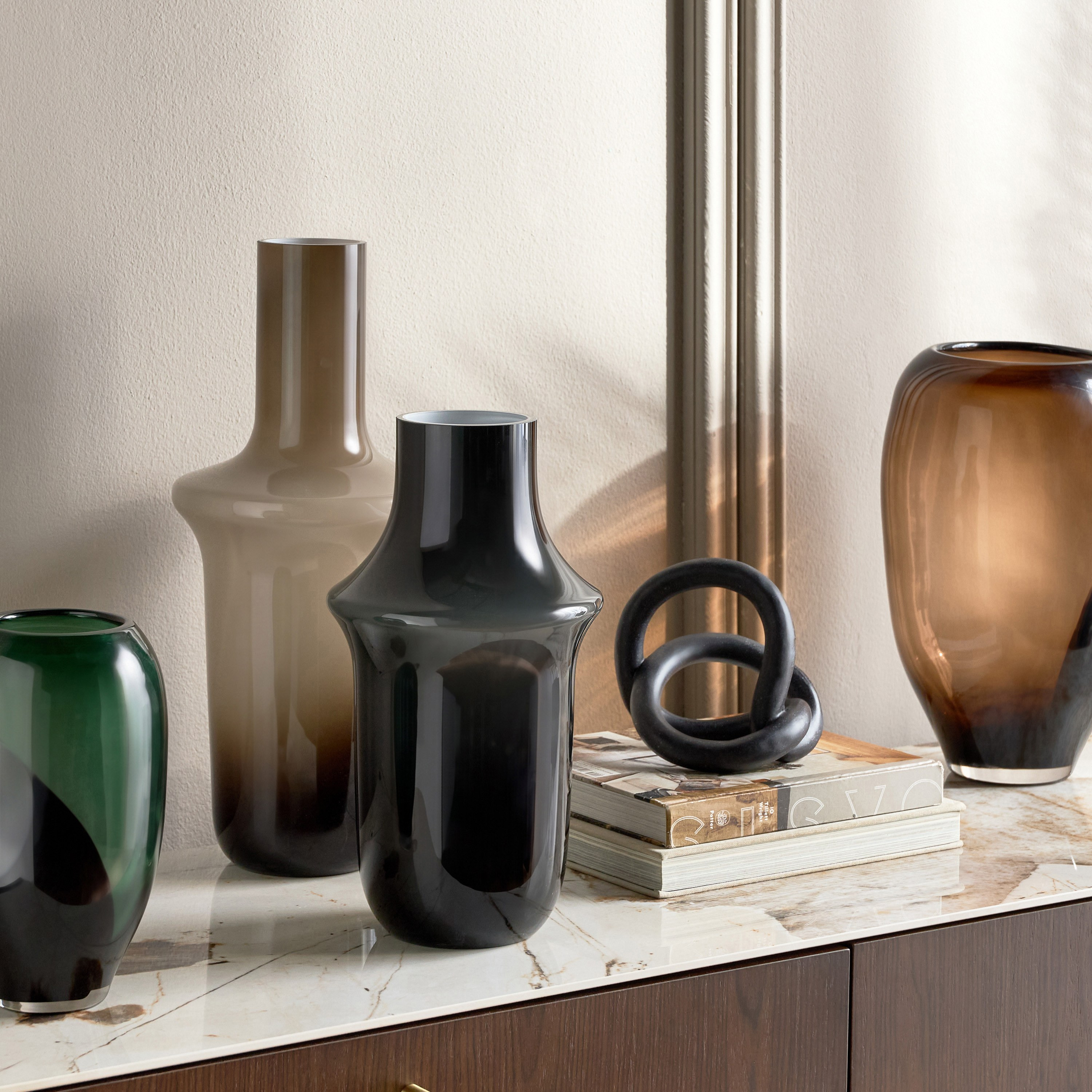Luxe Nottorno Glass Vase - 45 cm-household-decor-vasesandbowls-image-3