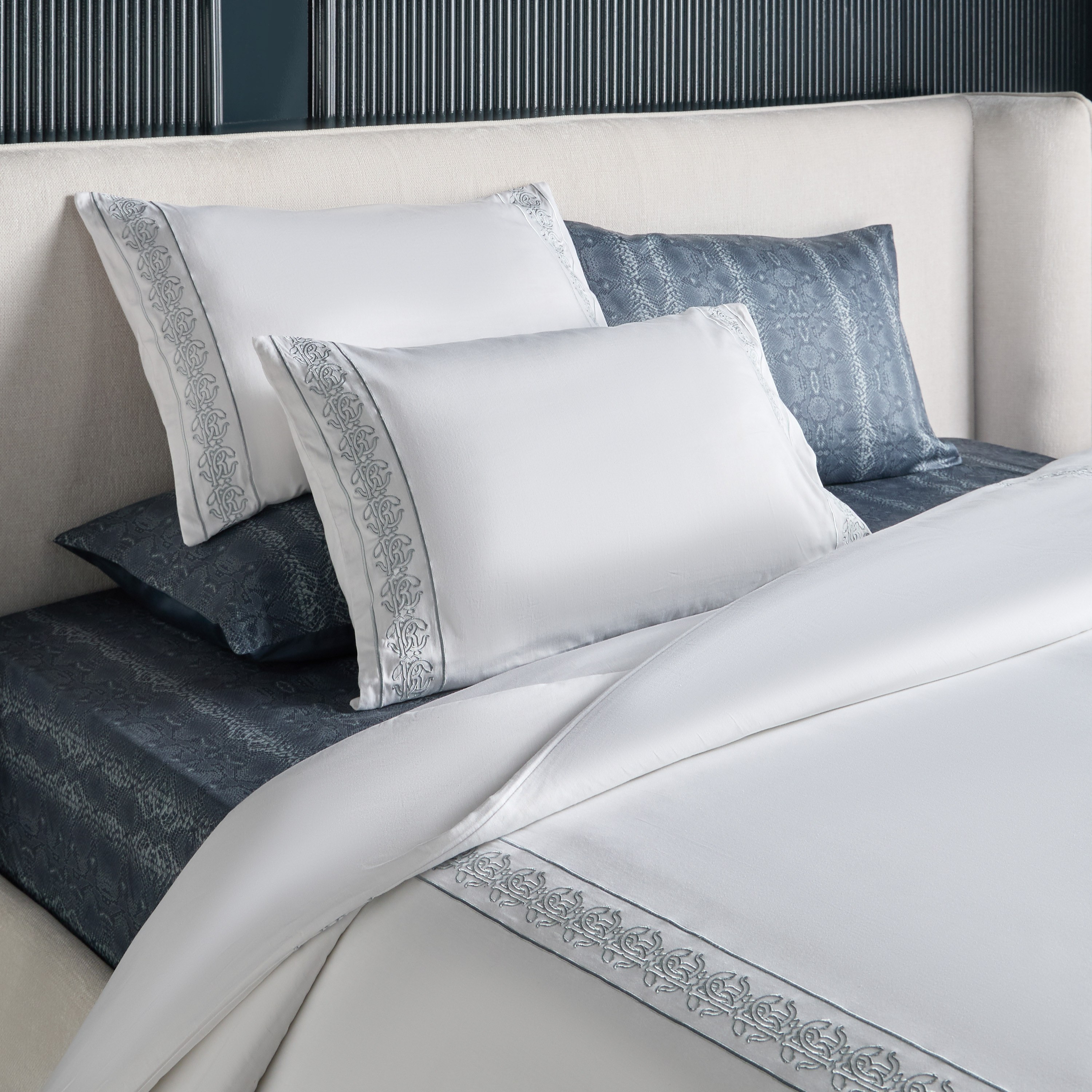 Roberto Cavalli Cotton 3-Piece King Duvet Cover Set - 220x230 cm-household-bedding-duvetandcovers-duvetcovers-image-1
