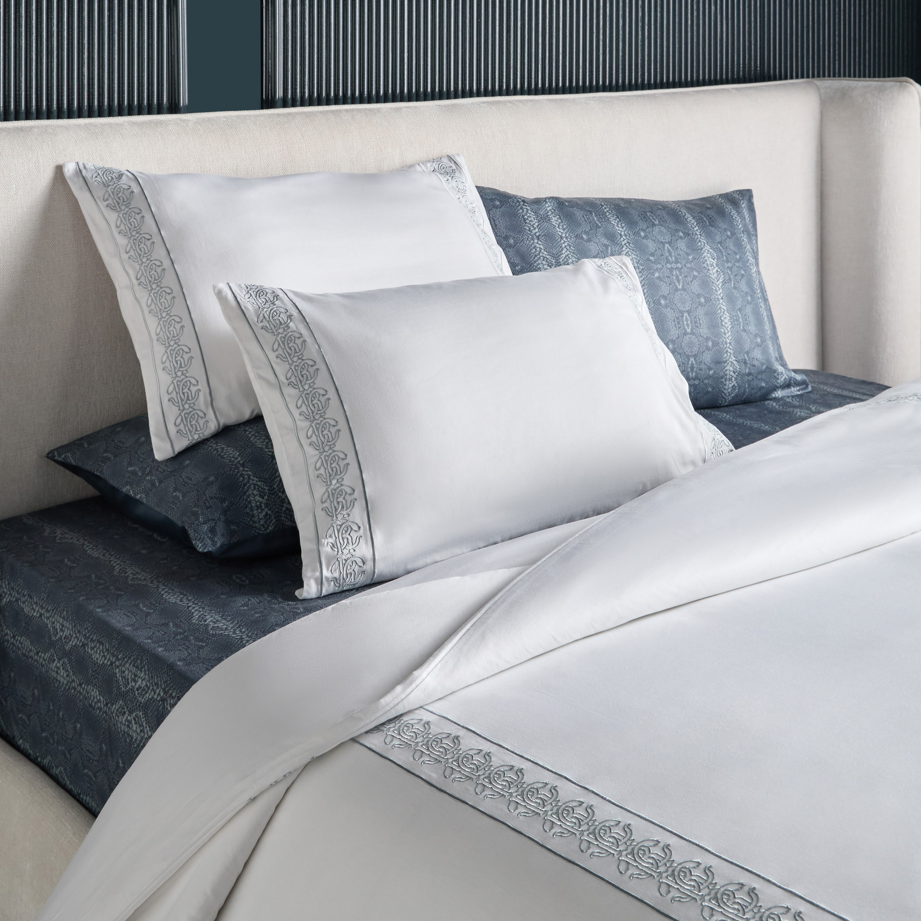Roberto Cavalli Cotton 3-Piece Super King Duvet Cover Set - 220x260 cm-household-bedding-duvetandcovers-duvetcovers-image-1