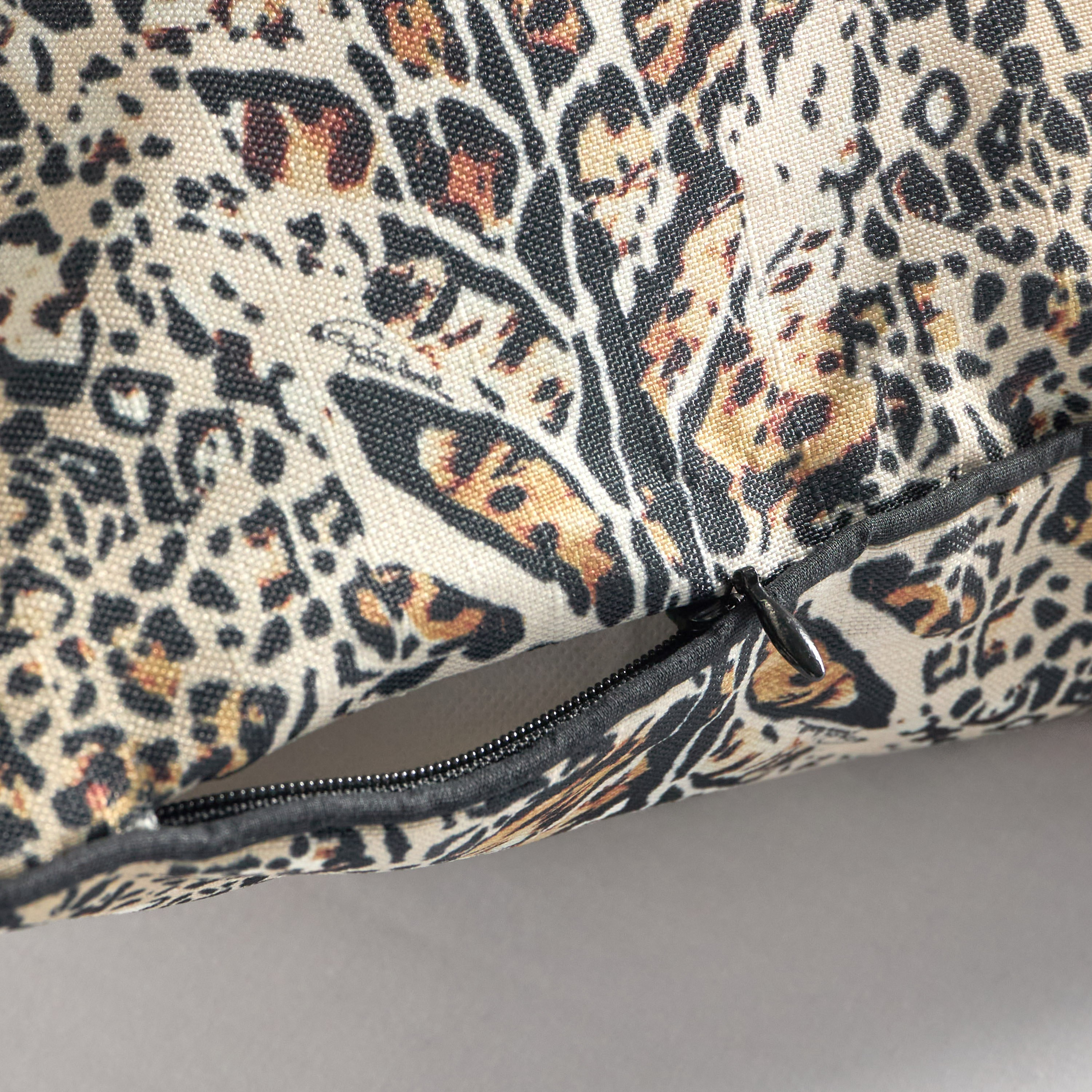 Roberto Cavalli Leopard Print Cushion Cover - 50x50 cm-household-cushionsandthrows-cushioncovers-image-3