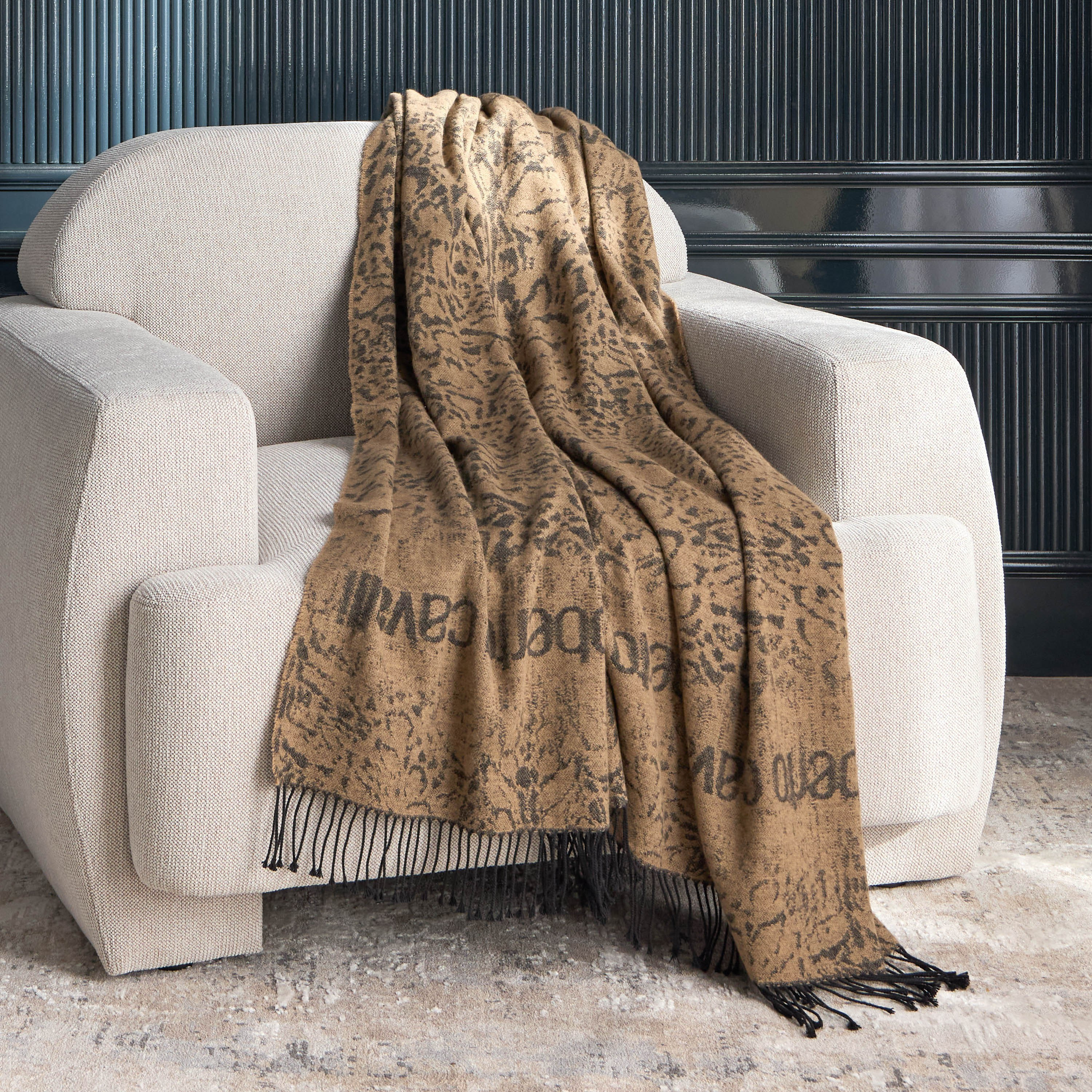 بطانية قطن خفيفة - روبرتو كافالي - 130x170 سم-household-cushionsandthrows-throwsandblankets-throws-image-1