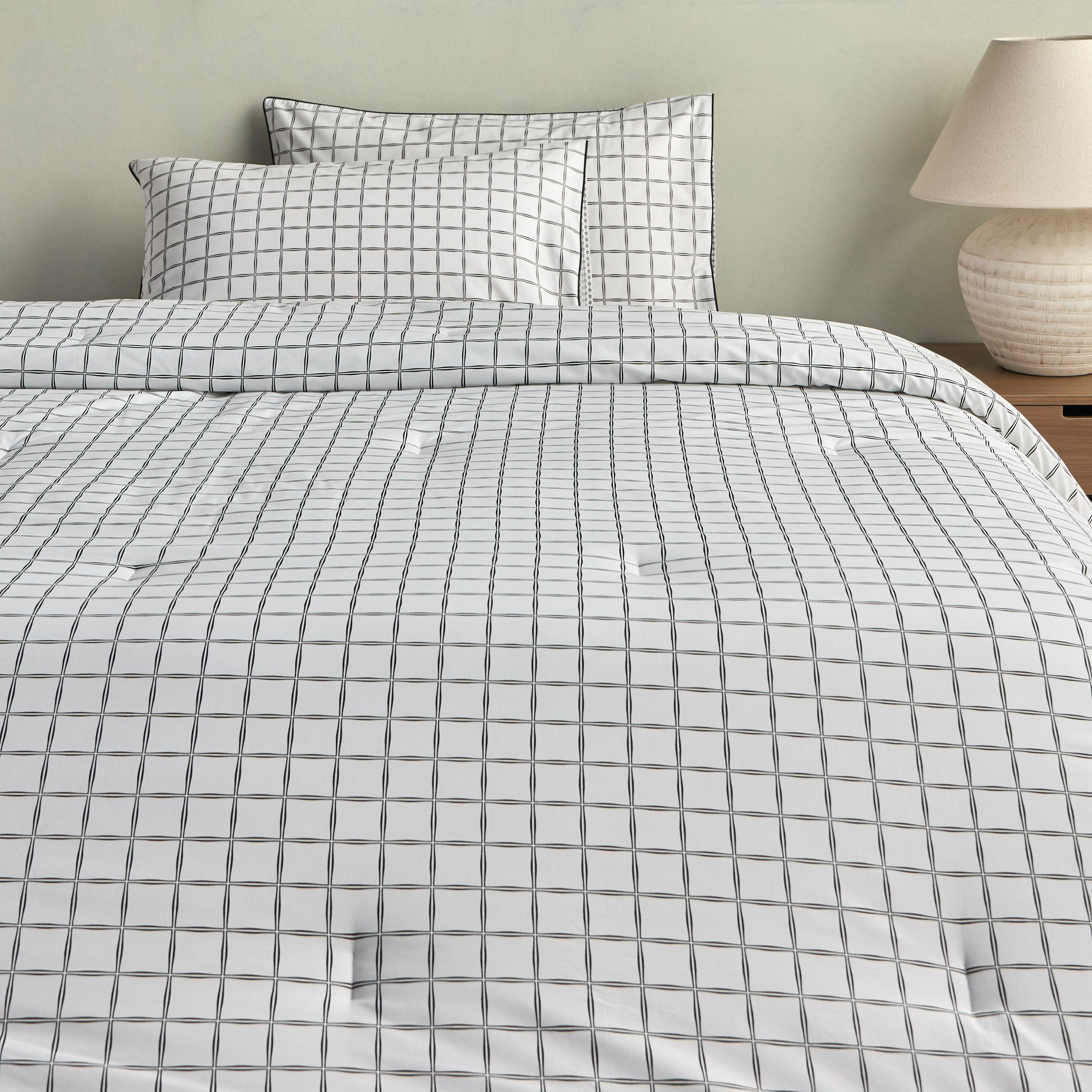 Noire Aidyl Cotton 3-Piece Super King Duvet Cover Set - 220x260 cm-household-bedding-duvetandcovers-duvetcovers-image-2