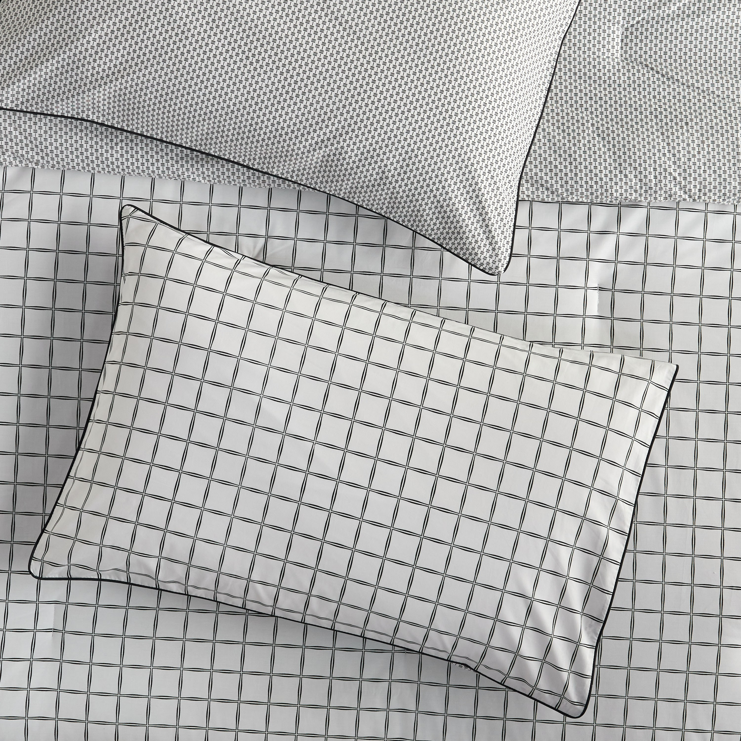 Noire Aidyl Cotton 3-Piece Super King Duvet Cover Set - 220x260 cm-household-bedding-duvetandcovers-duvetcovers-image-3