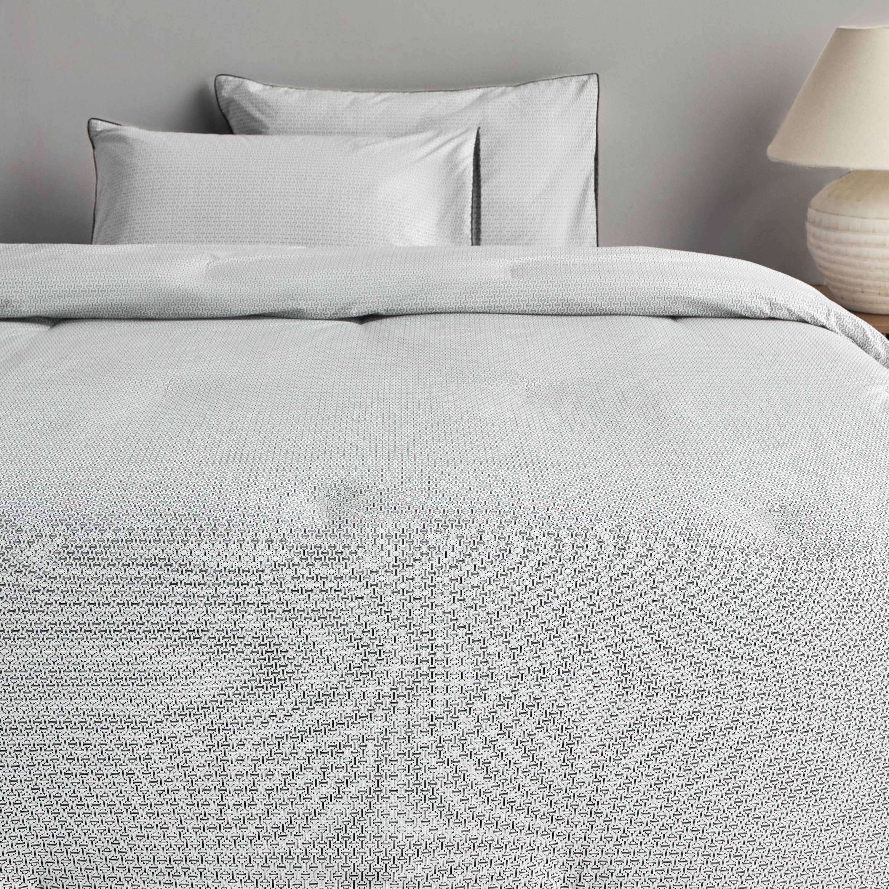 Noire Daislay Cotton 3-Piece Super King Duvet Cover Set - 220x260 cm-household-bedding-duvetandcovers-duvetcovers-image-2