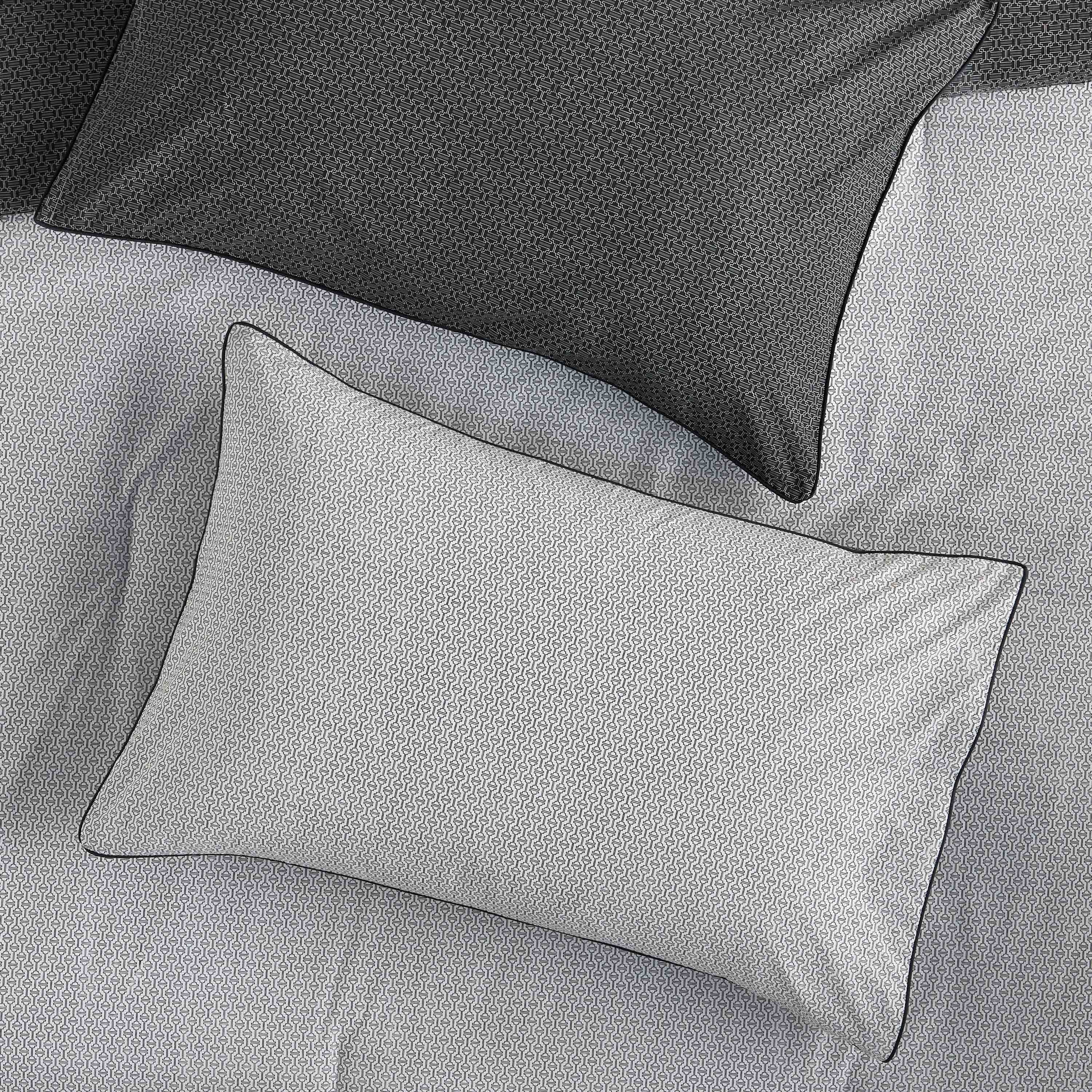 Noire Daislay Cotton Sateen 3-Piece King Duvet Cover Set - 220x230 cm-household-bedding-duvetandcovers-duvetcovers-image-3