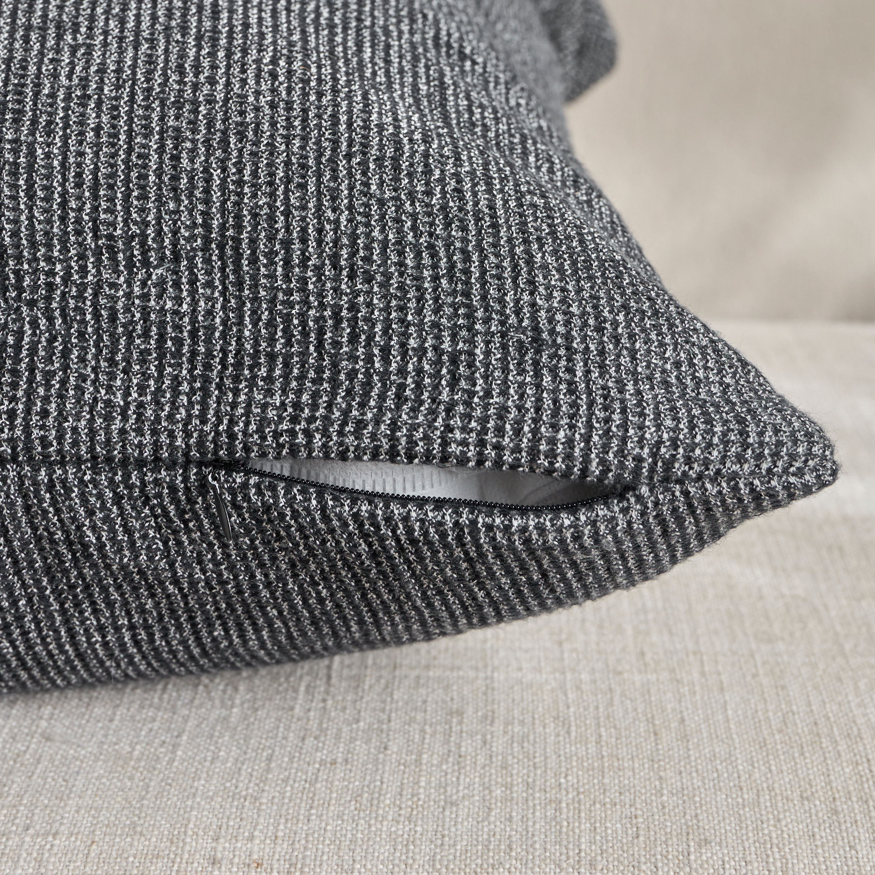 وسادة محشوة - نوير - 50 × 50 سم-household-cushionsandthrows-filledcushions-decorativecushions-image-3