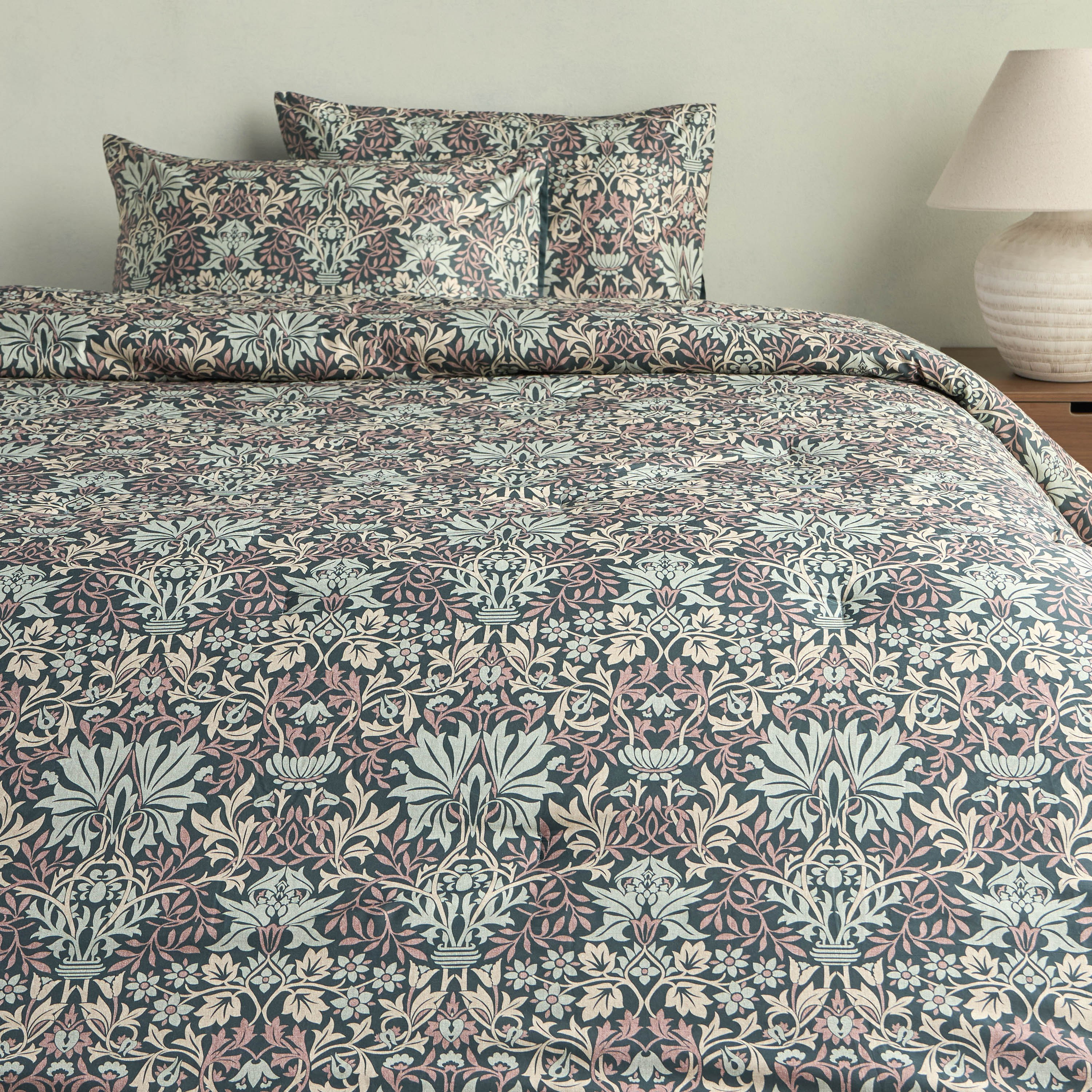 Meadows Mancio Cotton Floral Print 3-Piece Super King Comforter Set - 240x260 cm-household-bedding-comfortersandbedspreads-comforters-image-2