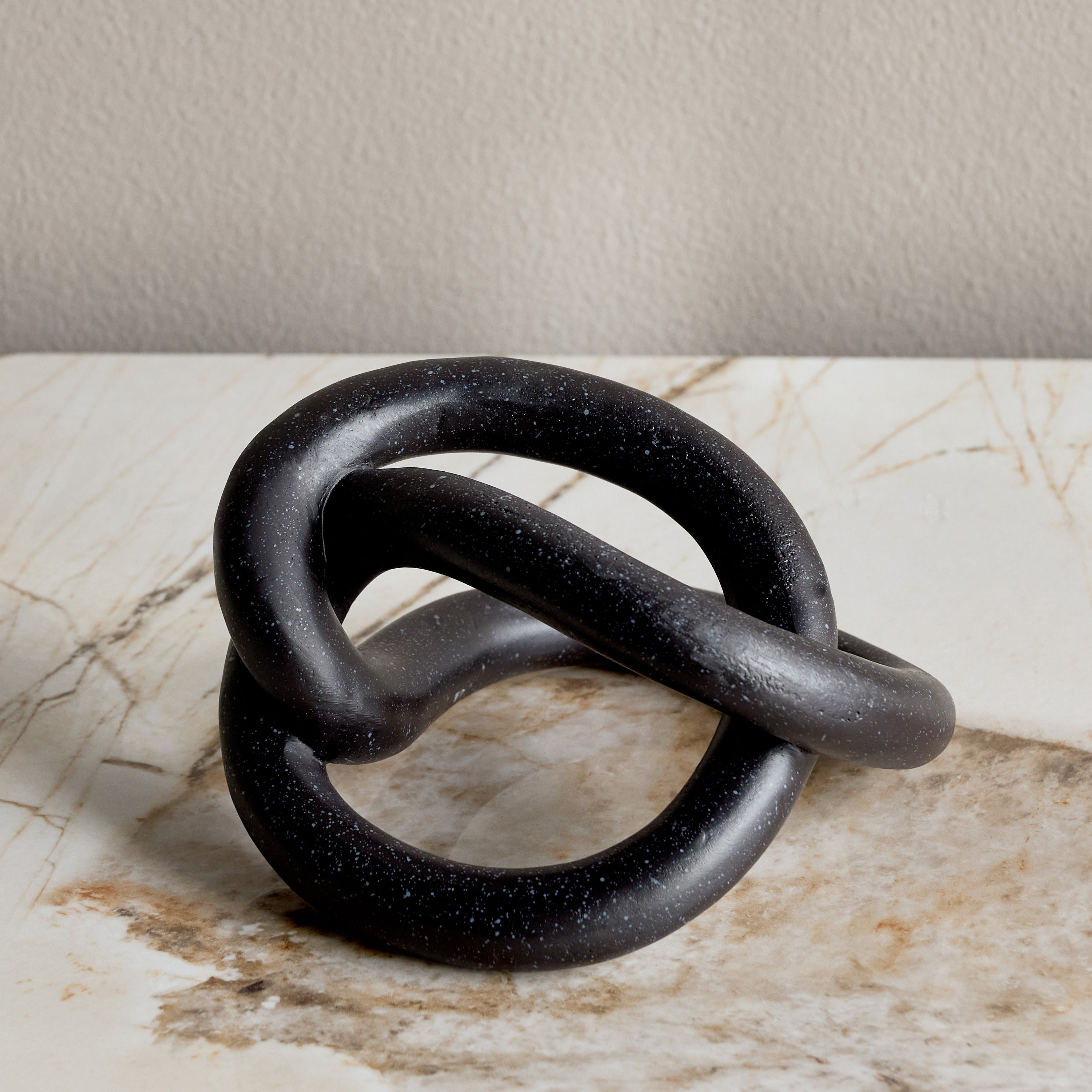 Loft Werlo Rope Resin Decorative Accent - 15 cm-household-decor-decorativeobjectsandsculptures-image-1