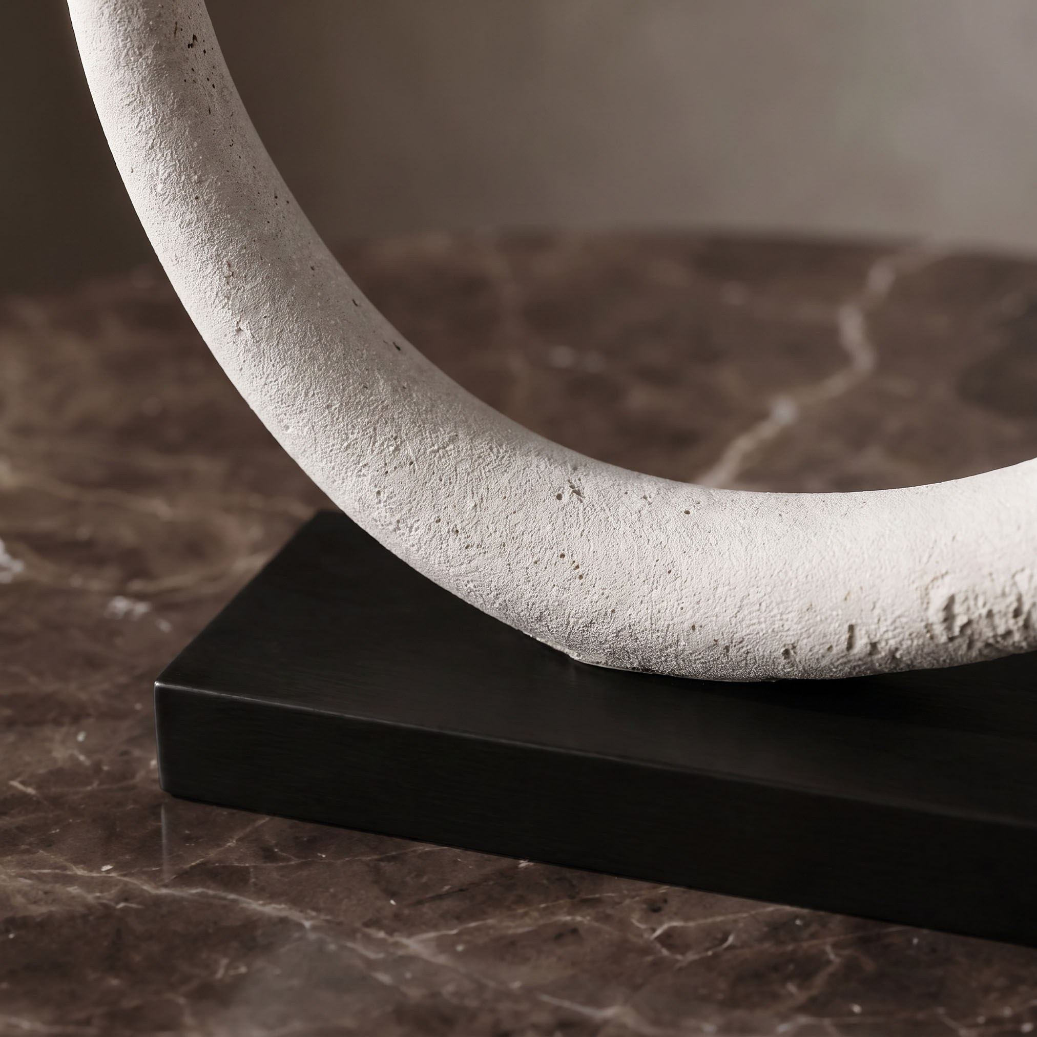 Loft Nizo Abstract Loop Resin Decorative Accent - 40 cm-household-decor-decorativeobjectsandsculptures-image-3