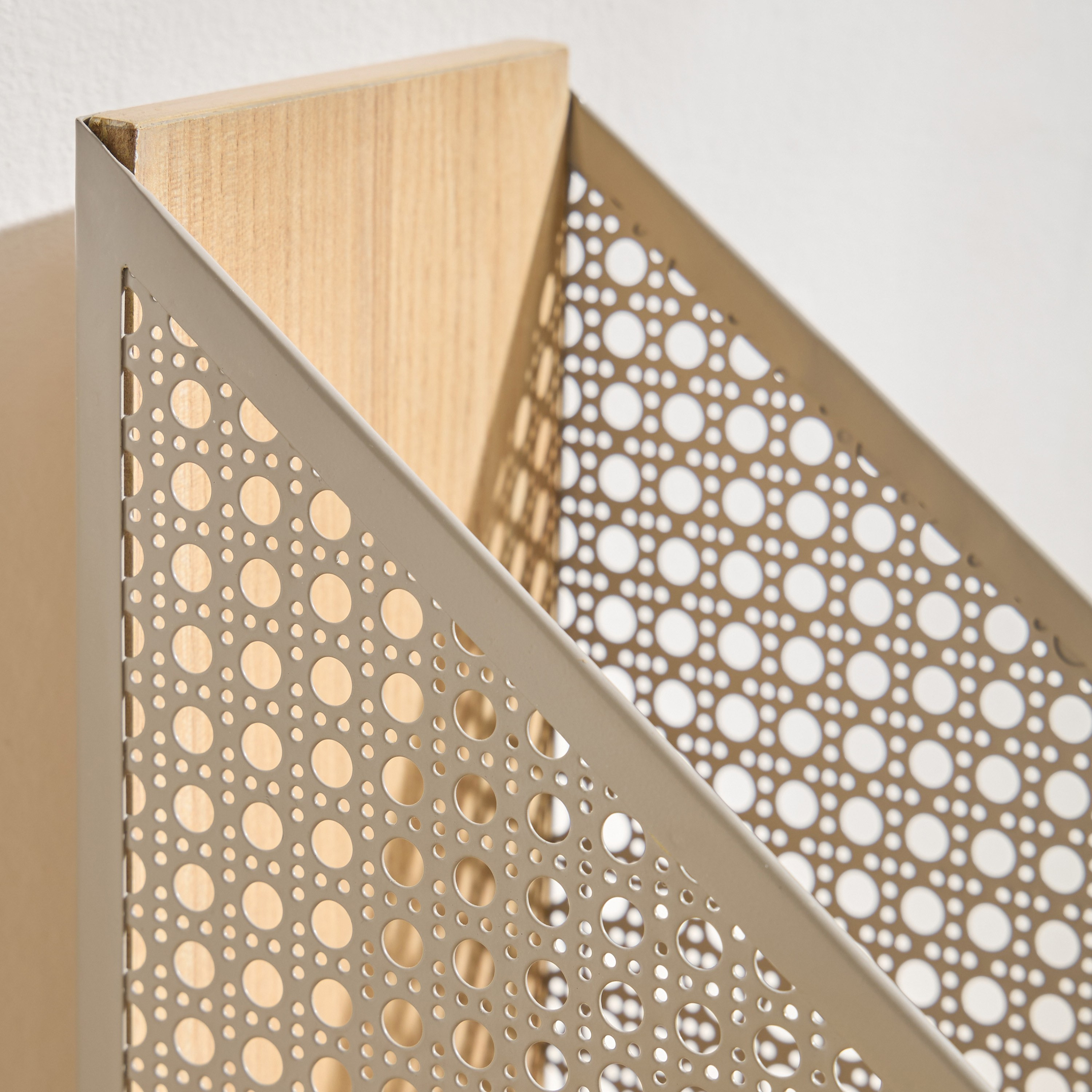 Ricky Magazine Holder-household-storage-storagesolutions-mediastorage-image-3
