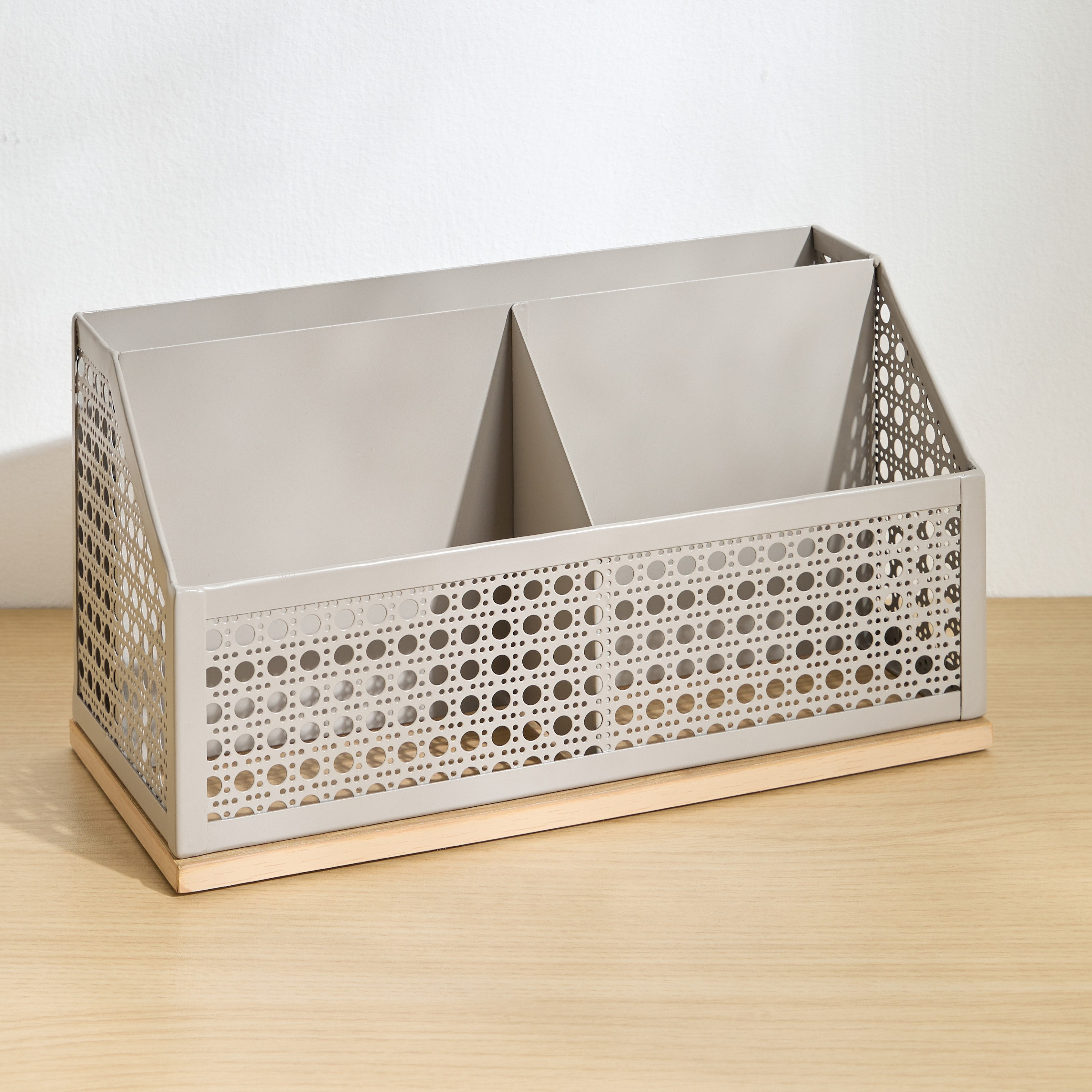 Ricky Stationery Holder-household-storage-storagesolutions-mediastorage-image-1