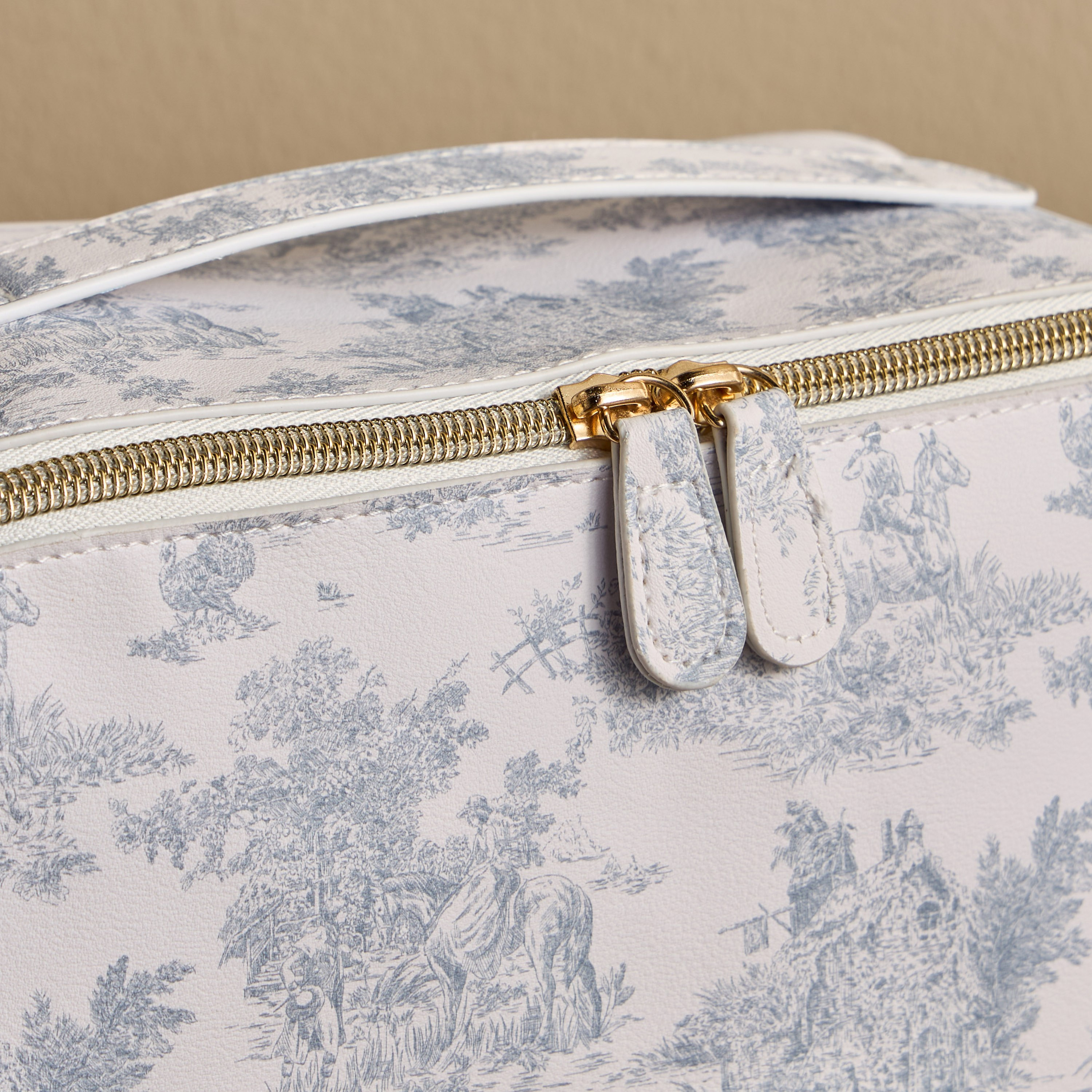 Botanique Cosmetics Pouch-household-storage-cosmeticorganizing-makeuporganizersandsets-image-4