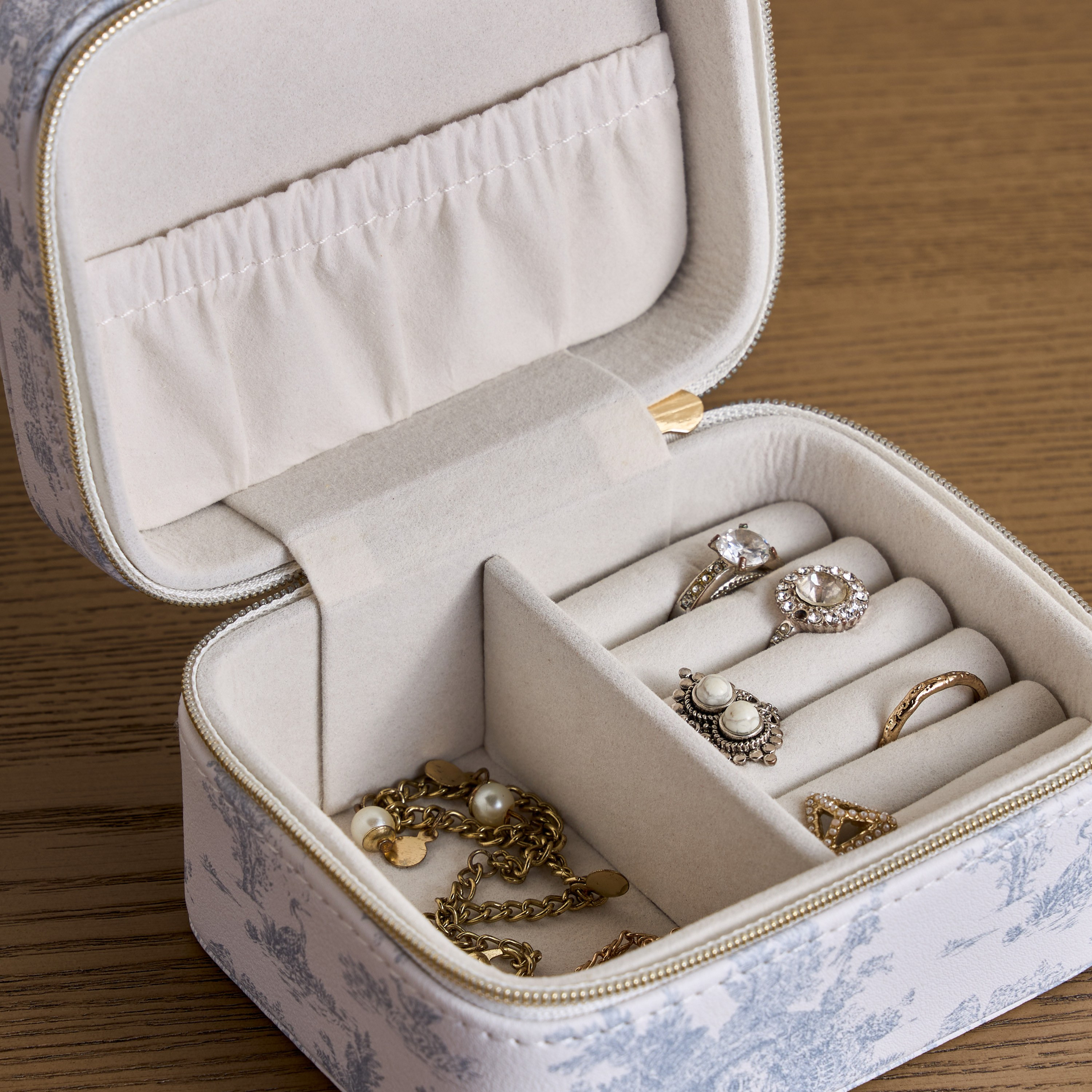منظم مجوهرات بوتانيك الأنيق للسفر والرحلات-household-storage-jewelleryorganizing-jewelleryboxesandstands-image-3